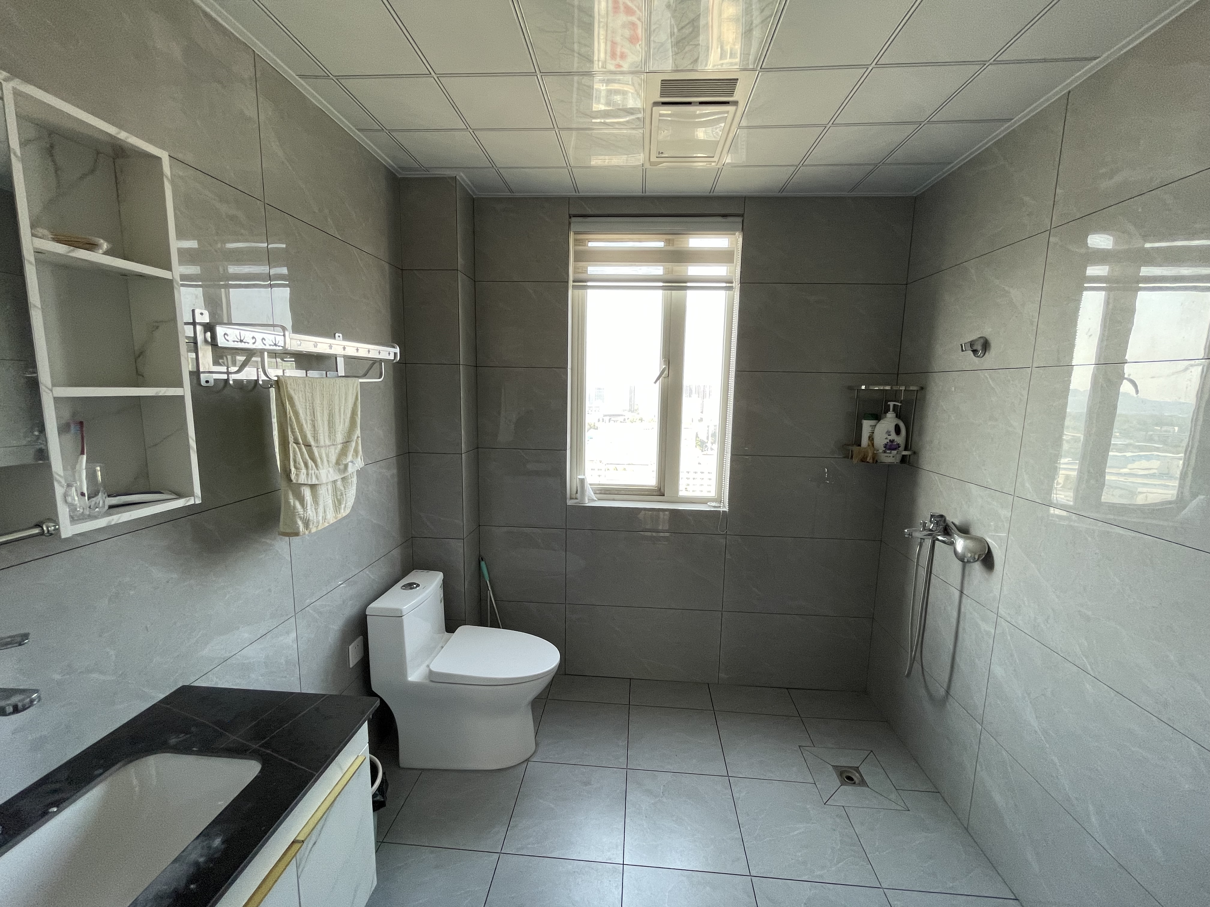 九八缔景城 4室2厅2卫 96.00万 九八缔景城 4室2厅2卫 96.00万室内图