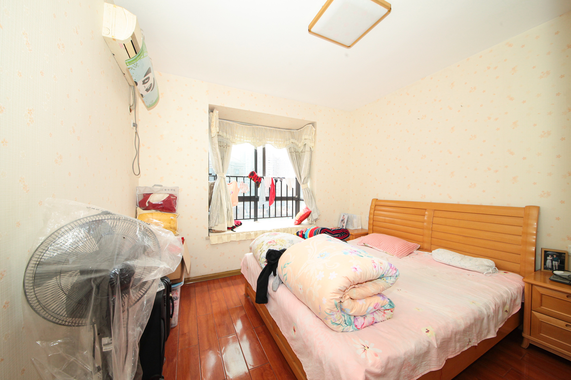 华润凤凰城一期 2室2厅1卫 57.80万 华润凤凰城一期 2室2厅1卫 57.80万卧室