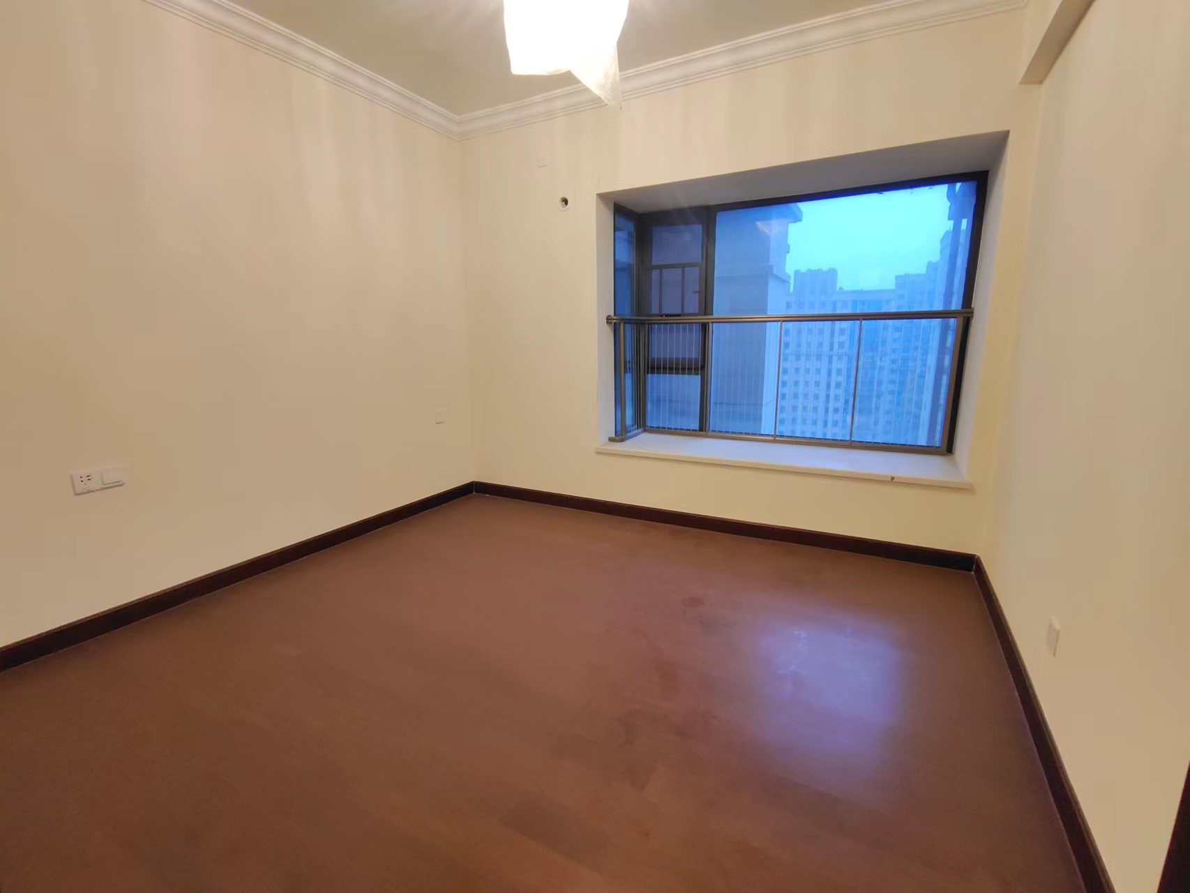 恒大华府  4室2厅2卫   86.80万 恒大华府  4室2厅2卫   86.80万室内图