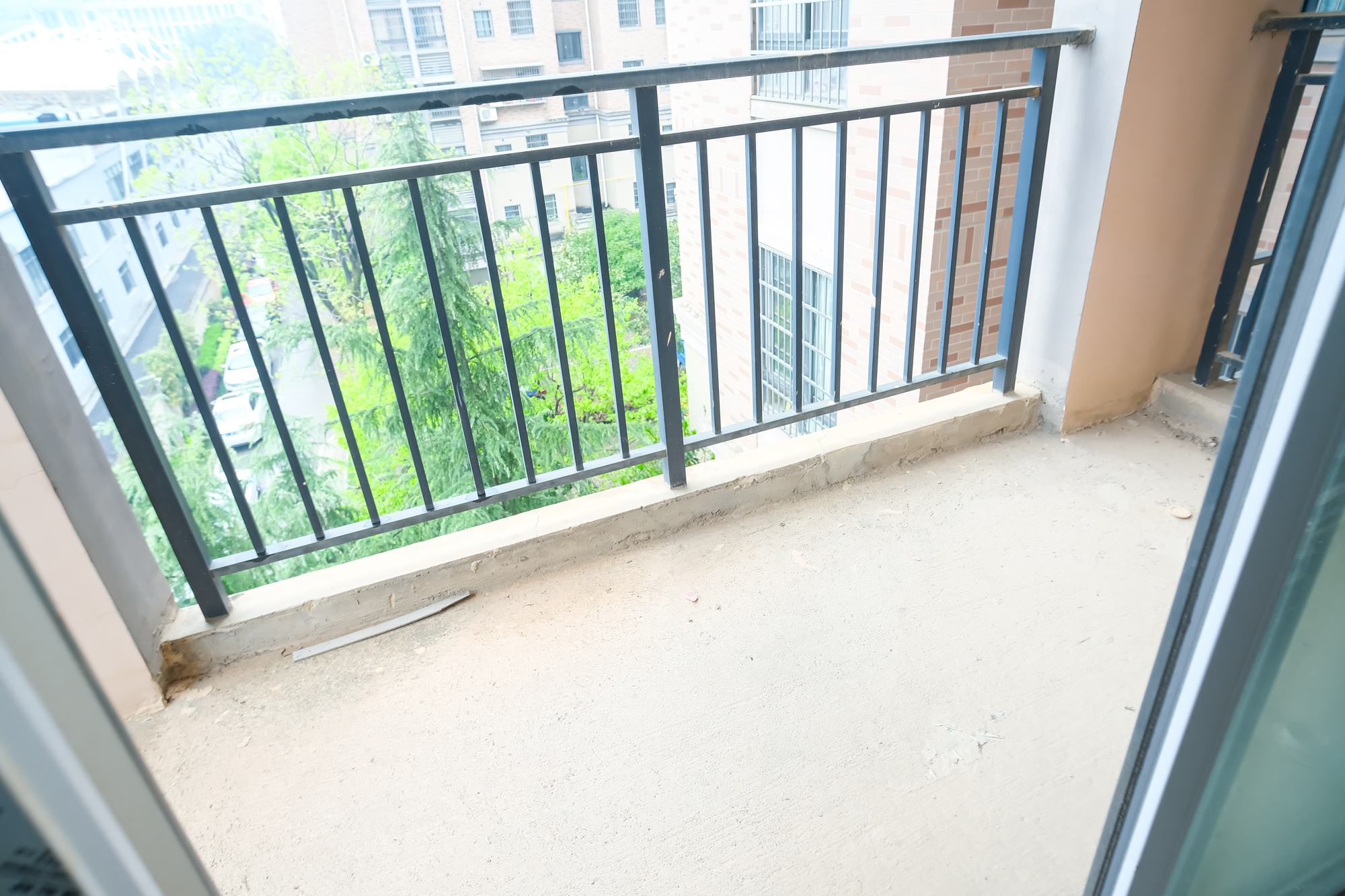 山水湾 3室2厅2卫 49.00万 山水湾 3室2厅2卫 49.00万阳台