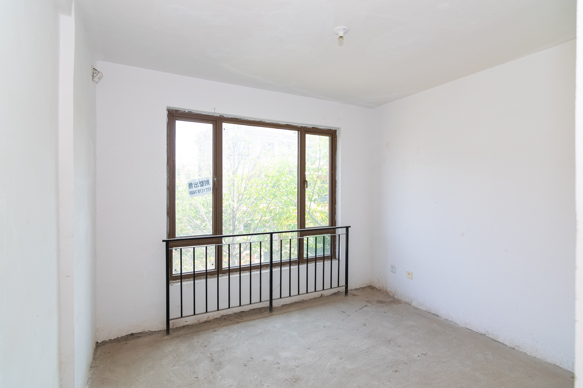 盈峰翠邸  7室3厅6卫   1080.00万 盈峰翠邸  7室3厅6卫   1080.00万卧室