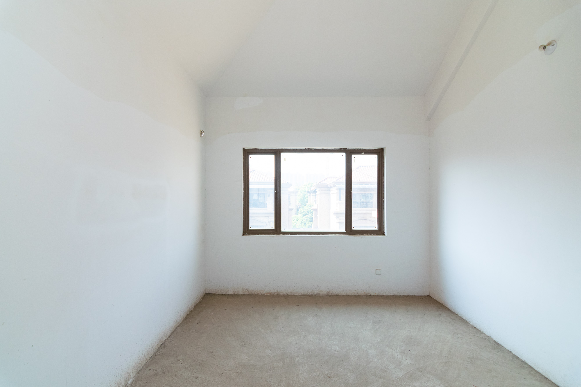 盈峰翠邸  7室3厅6卫   1080.00万 盈峰翠邸  7室3厅6卫   1080.00万其他