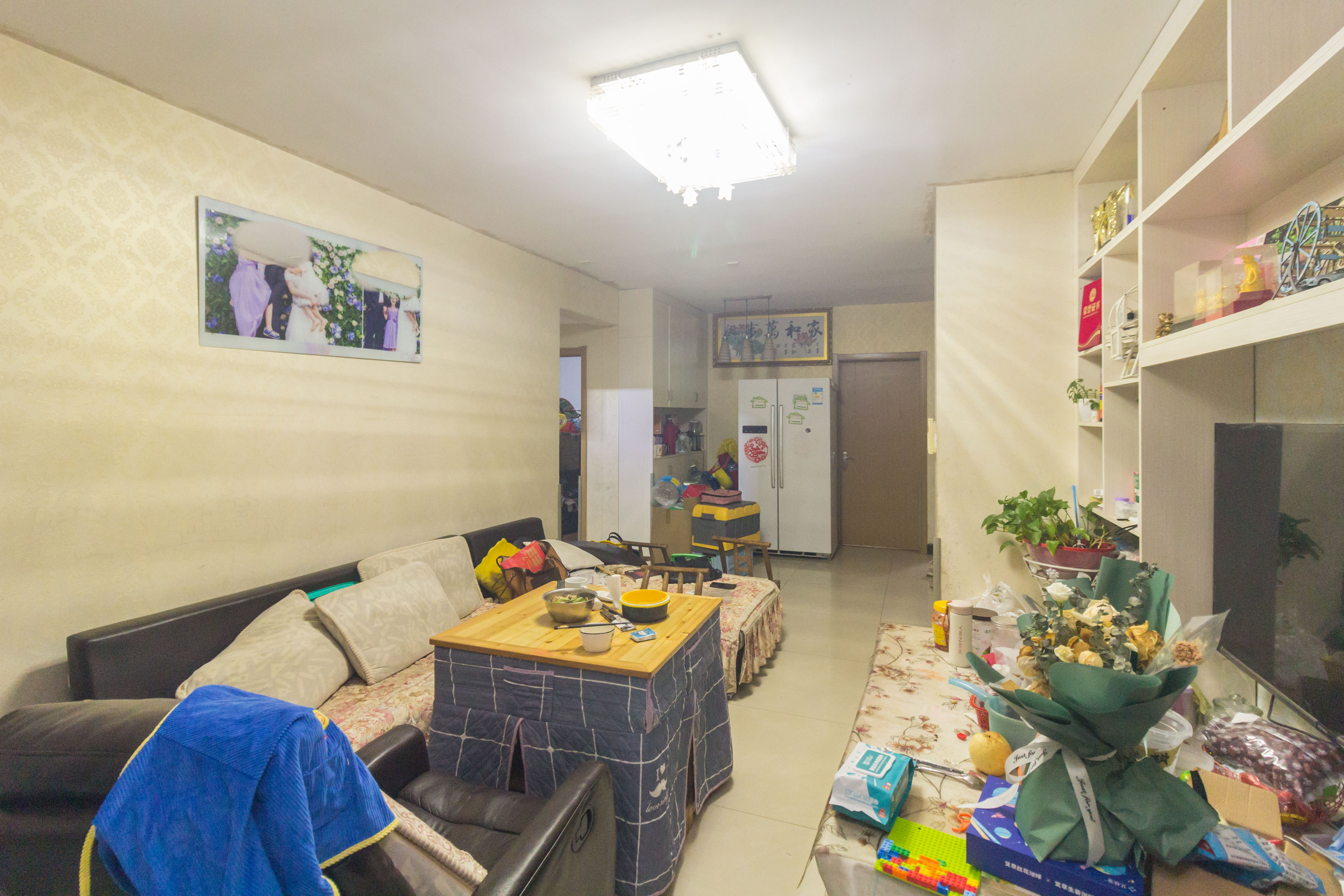 东业苹果社区  3室2厅1卫    55.2万客厅