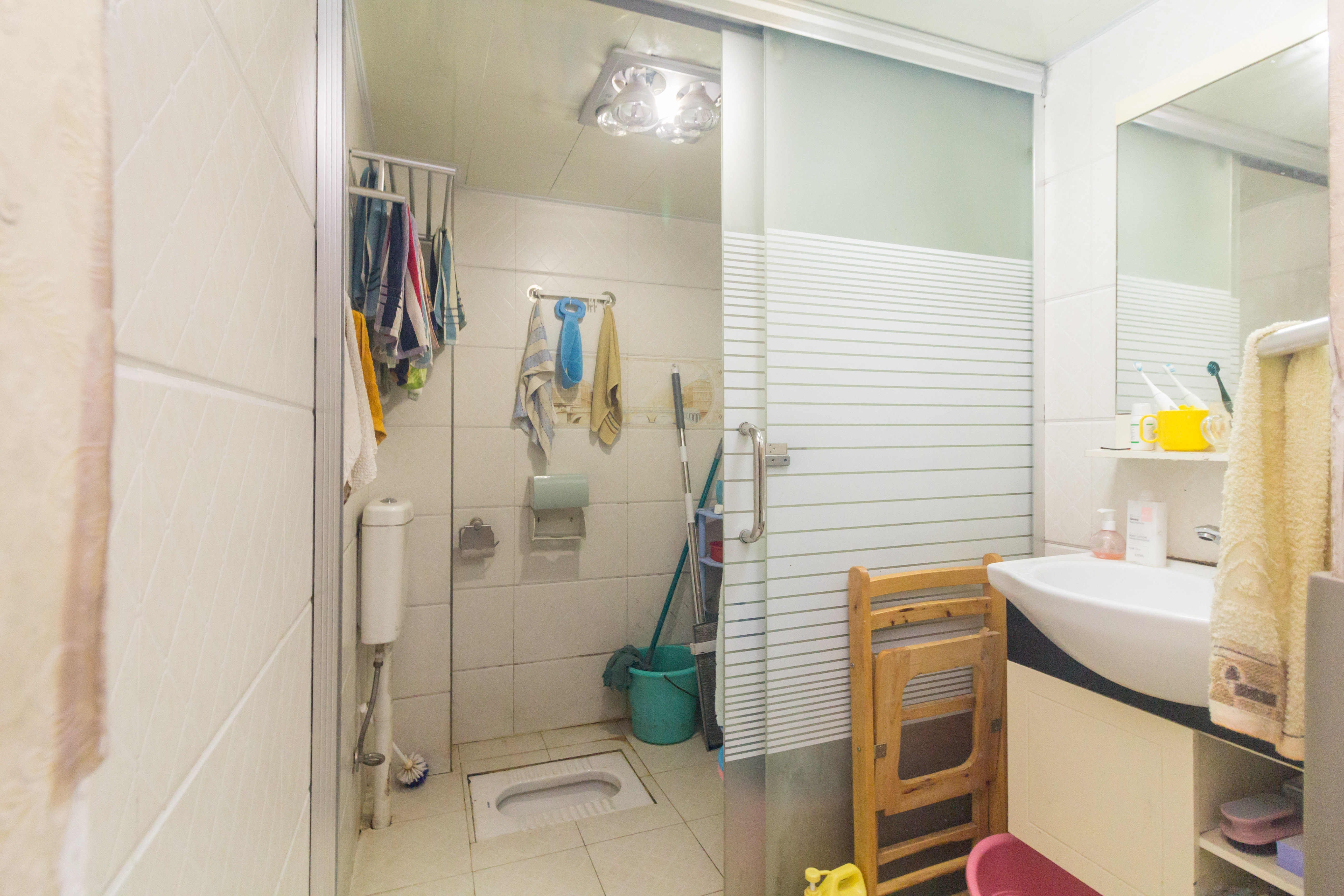 东业苹果社区  3室2厅1卫    55.2万卫生间