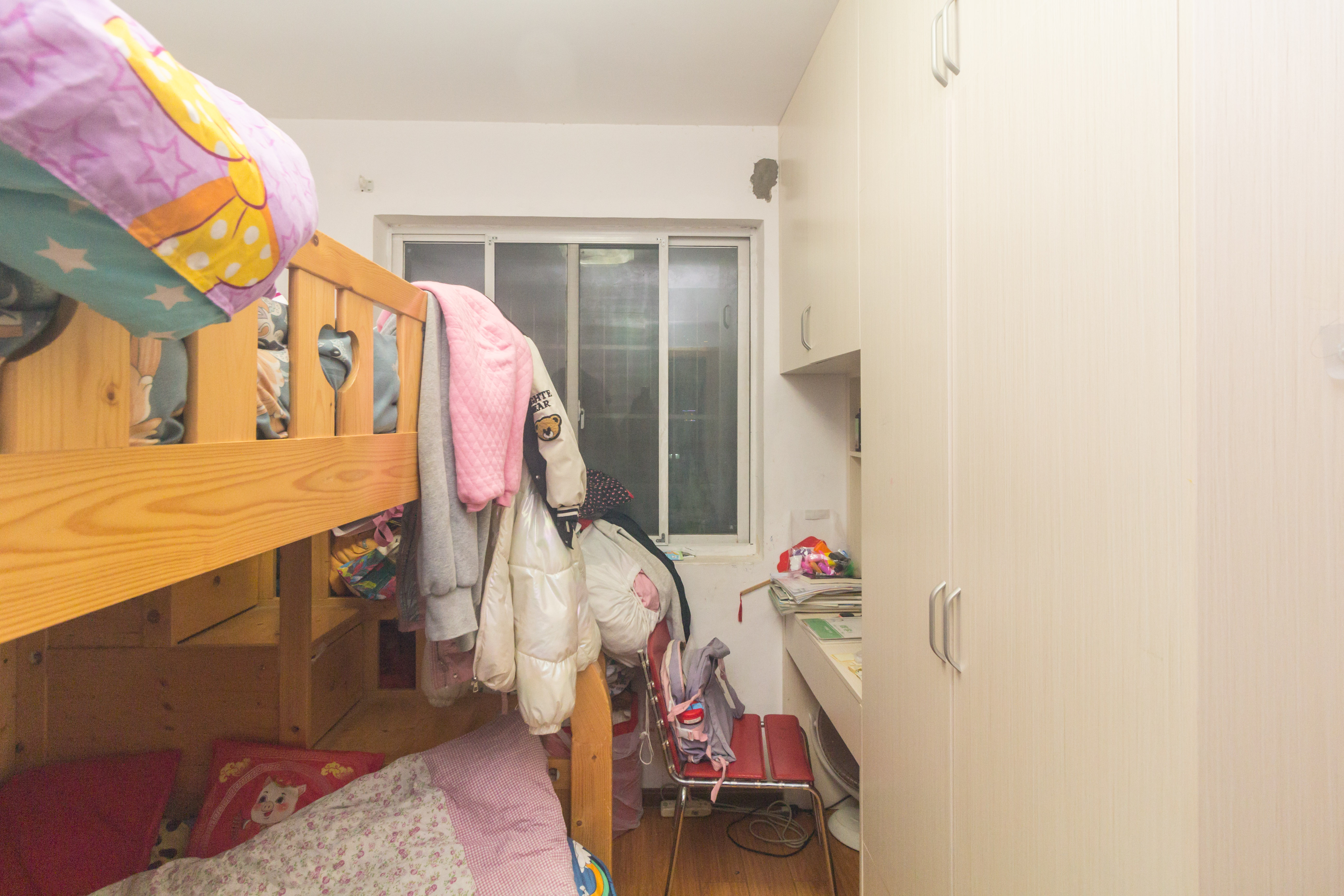 东业苹果社区  3室2厅1卫    55.2万卧室