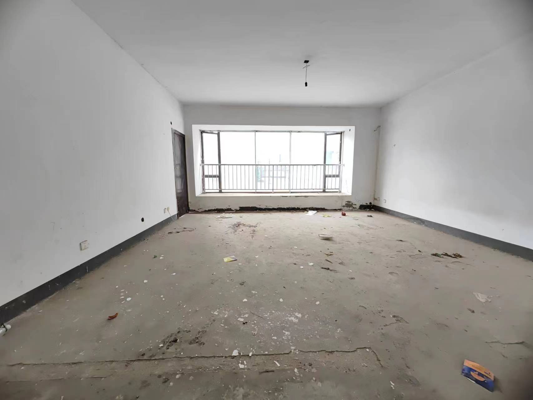 庐山春天一期桃李苑  3室0厅0卫    65.0万 庐山春天一期桃李苑  3室0厅0卫    65.0万室内图