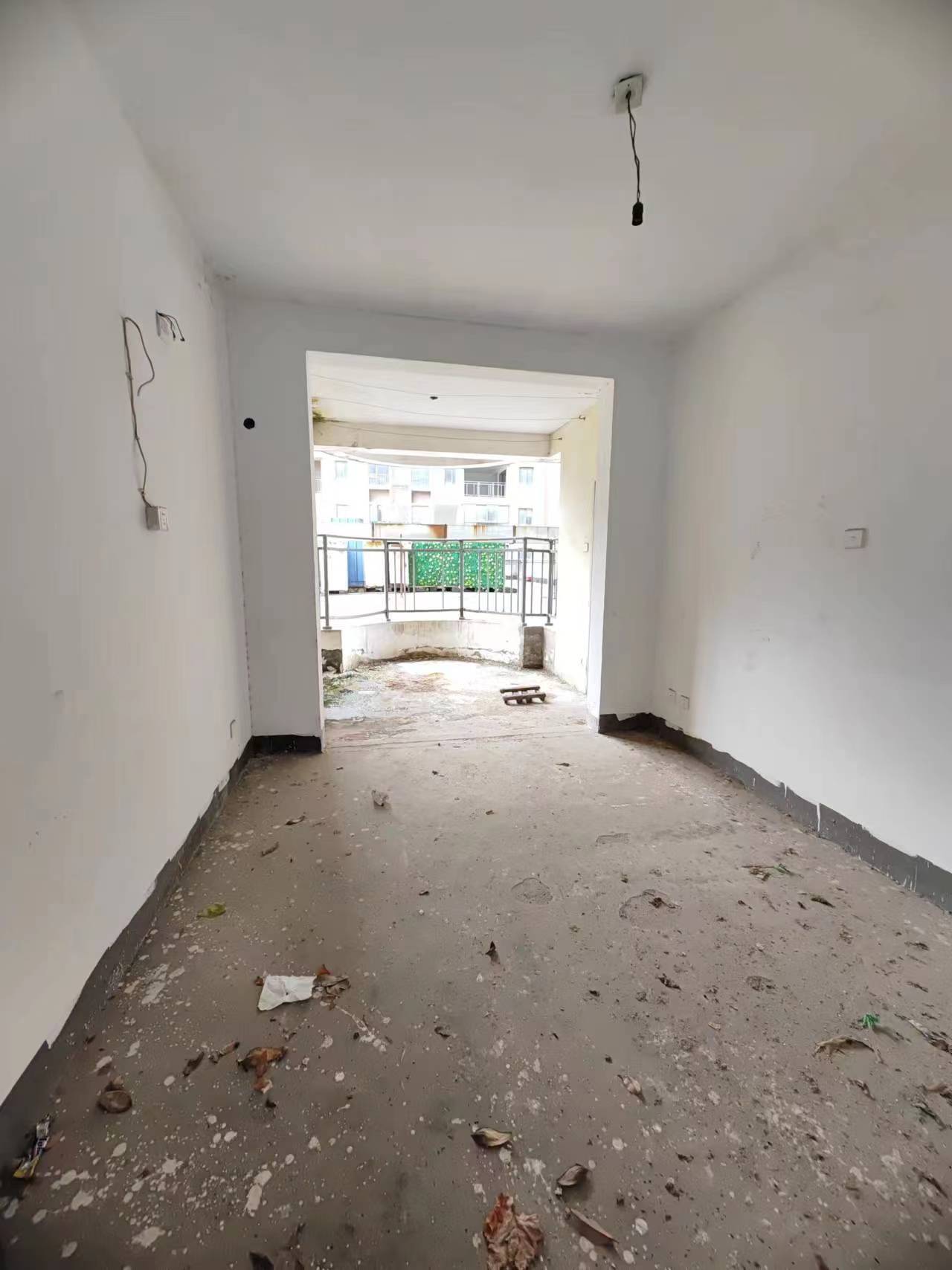 庐山春天一期桃李苑  3室0厅0卫    65.0万 庐山春天一期桃李苑  3室0厅0卫    65.0万室内图