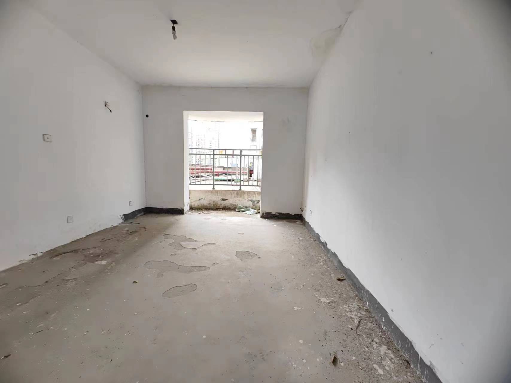 庐山春天一期桃李苑  3室0厅0卫    65.0万 庐山春天一期桃李苑  3室0厅0卫    65.0万室内图