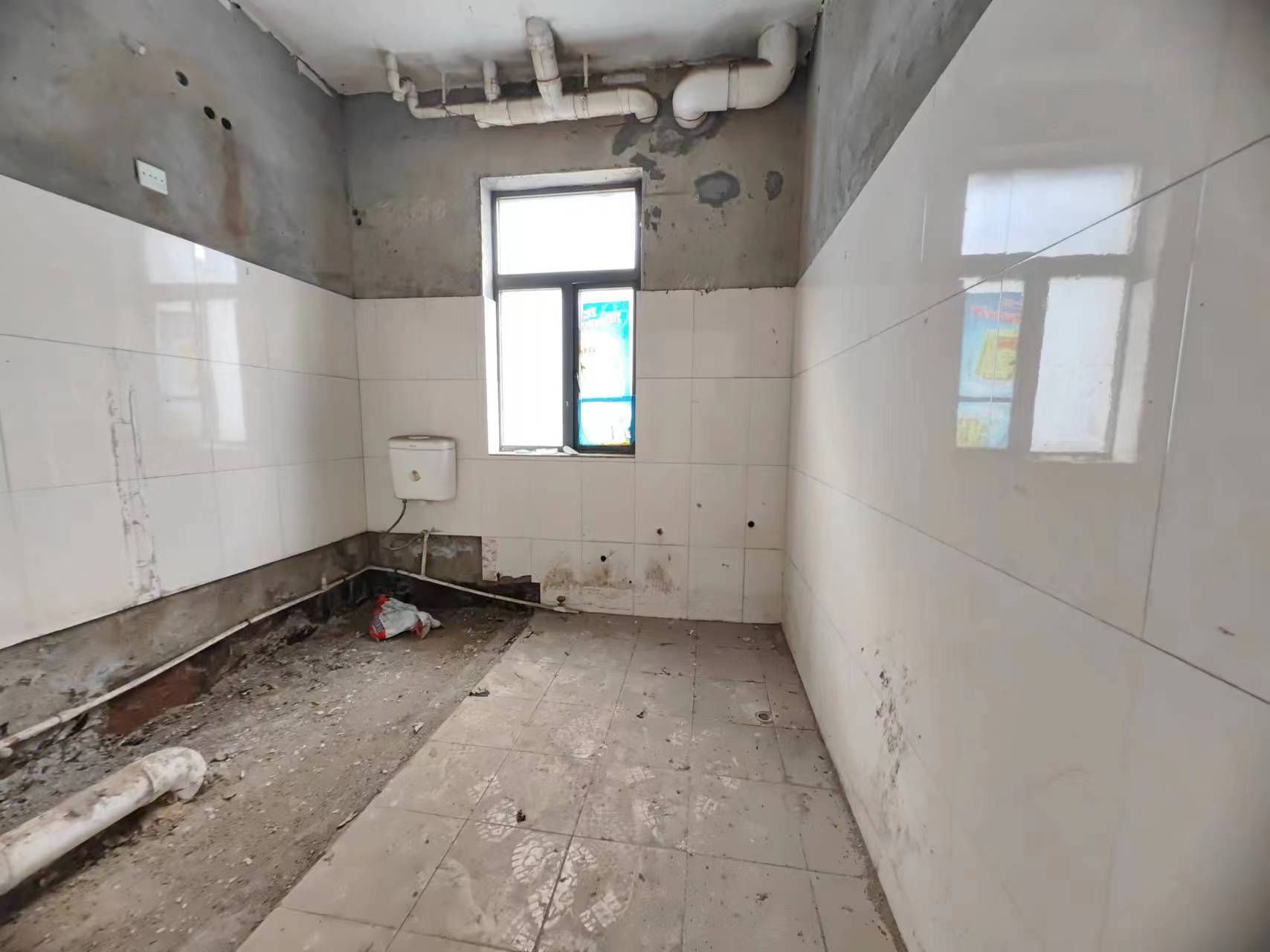 庐山春天一期桃李苑  3室0厅0卫    65.0万 庐山春天一期桃李苑  3室0厅0卫    65.0万室内图