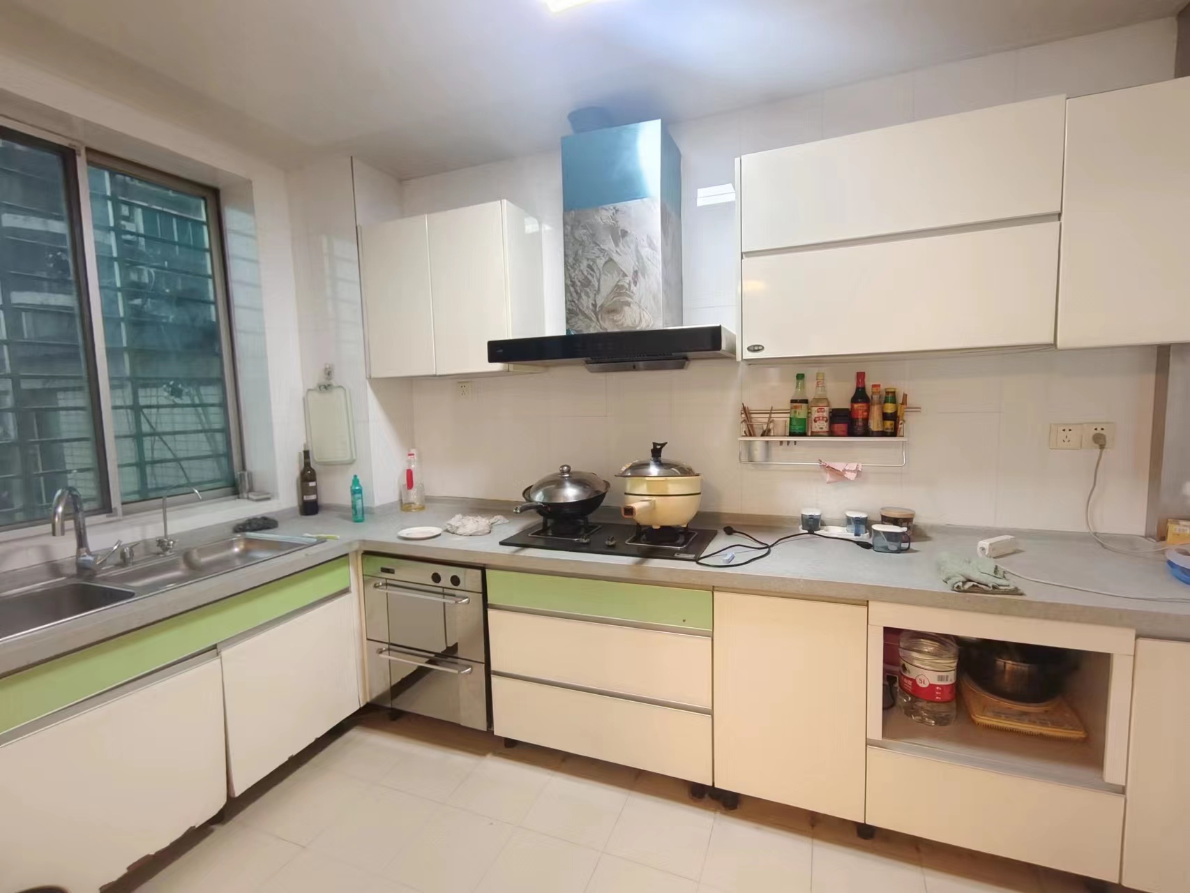 四季花园  4室2厅2卫   77.80万 四季花园  4室2厅2卫   77.80万室内图