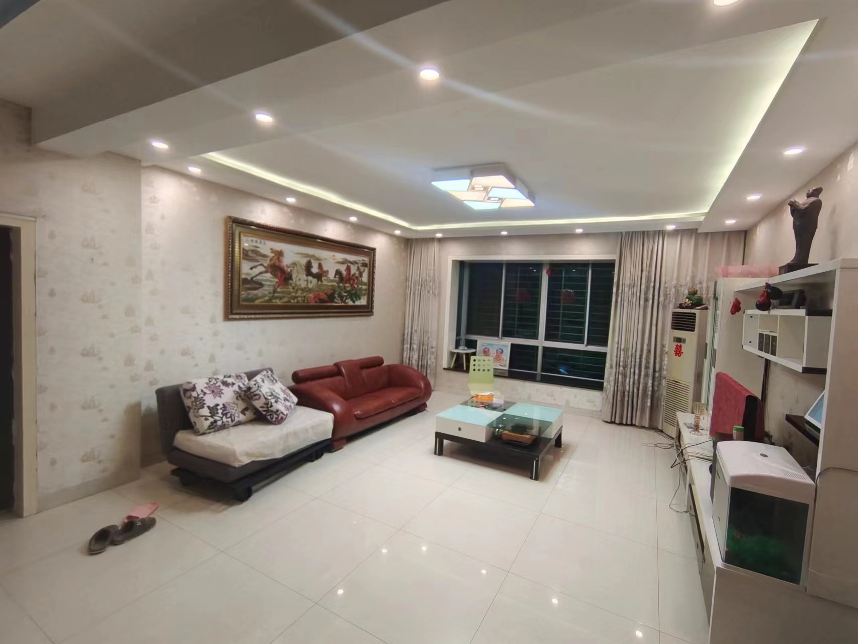 四季花园  4室2厅2卫   77.80万 四季花园  4室2厅2卫   77.80万室内图