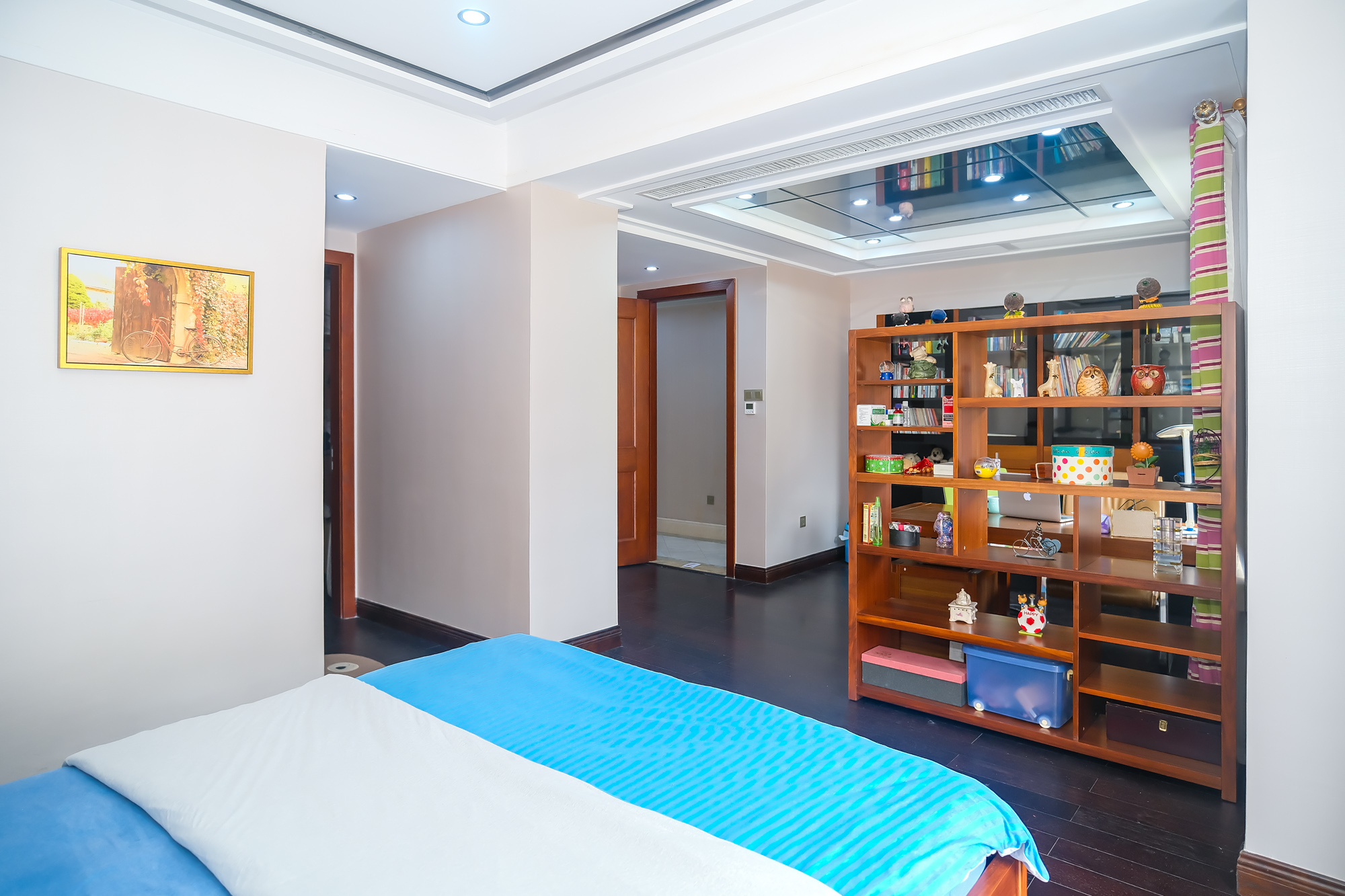 山水湾  8室5厅5卫   788.00万 山水湾  8室5厅5卫   788.00万卧室