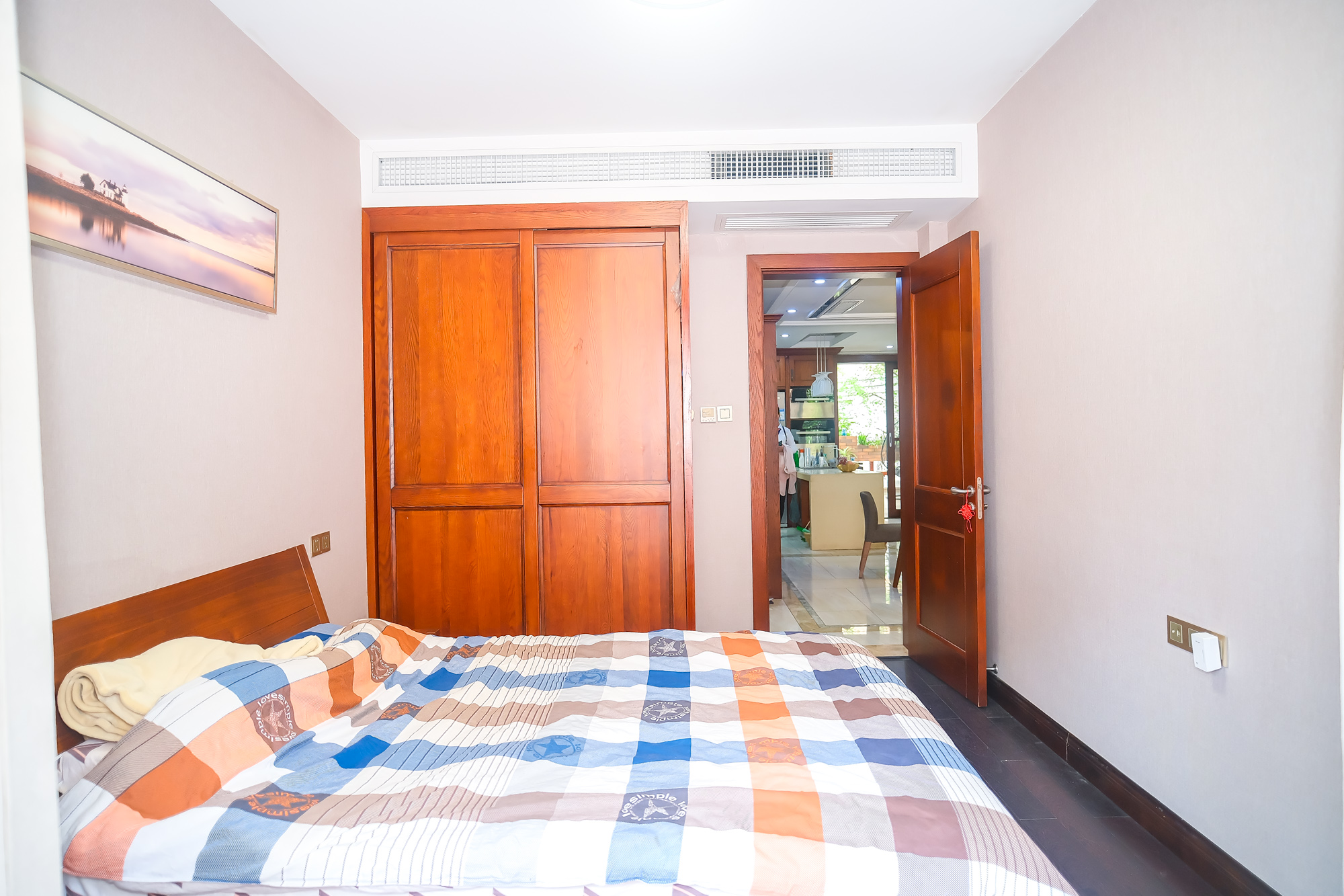 山水湾  8室5厅5卫   788.00万 山水湾  8室5厅5卫   788.00万卧室