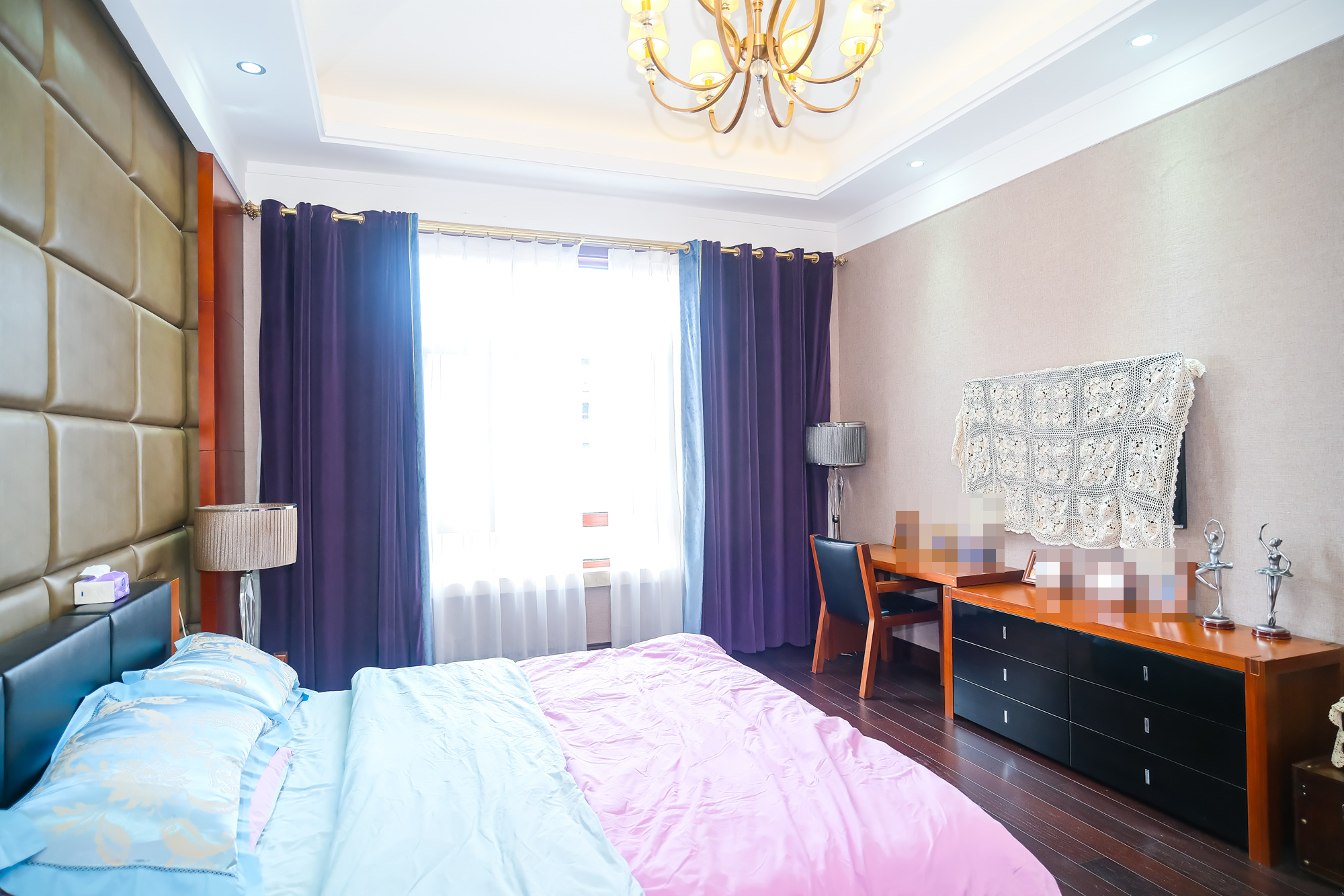 山水湾  8室5厅5卫   788.00万 山水湾  8室5厅5卫   788.00万卧室