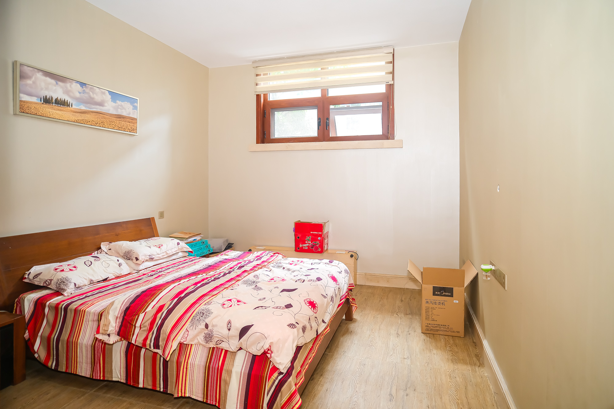 山水湾  8室5厅5卫   788.00万 山水湾  8室5厅5卫   788.00万卧室