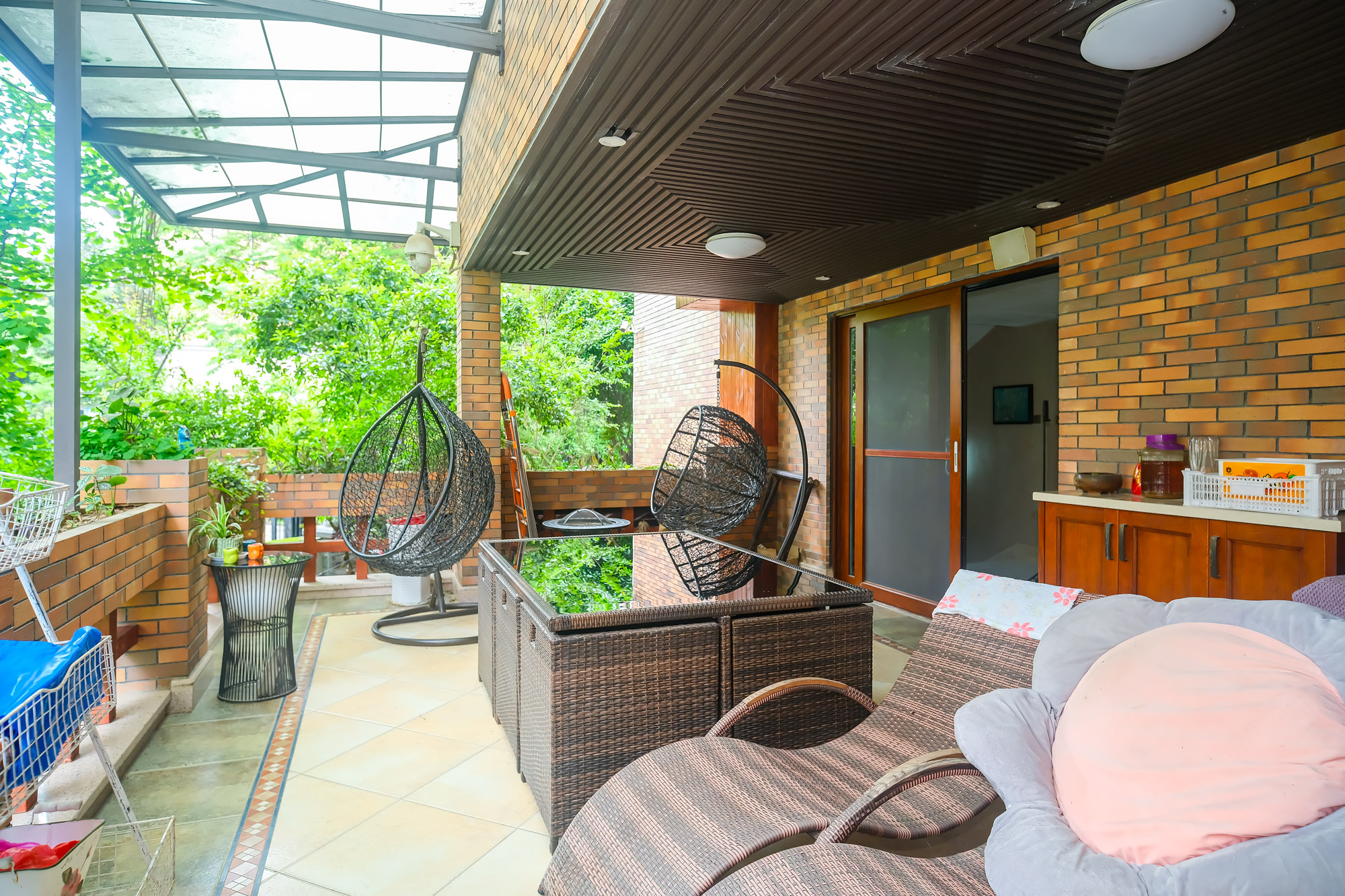 山水湾  8室5厅5卫   788.00万 山水湾  8室5厅5卫   788.00万阳台