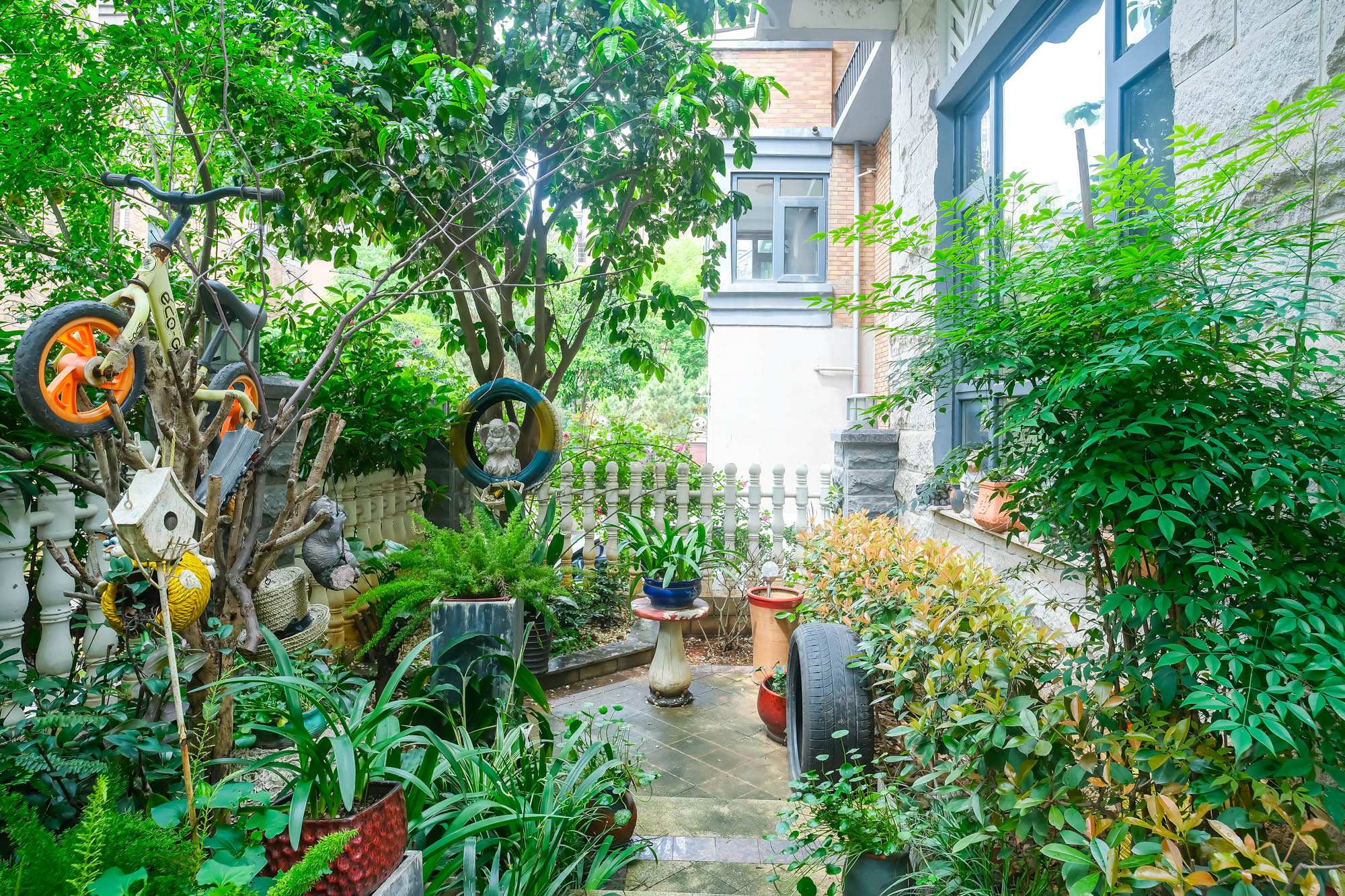 山水湾  8室5厅5卫   788.00万 山水湾  8室5厅5卫   788.00万客厅