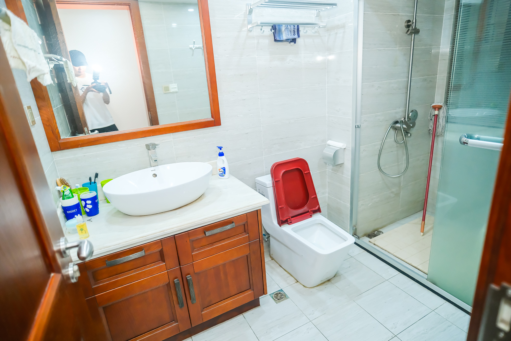 山水湾  8室5厅5卫   788.00万 山水湾  8室5厅5卫   788.00万客厅