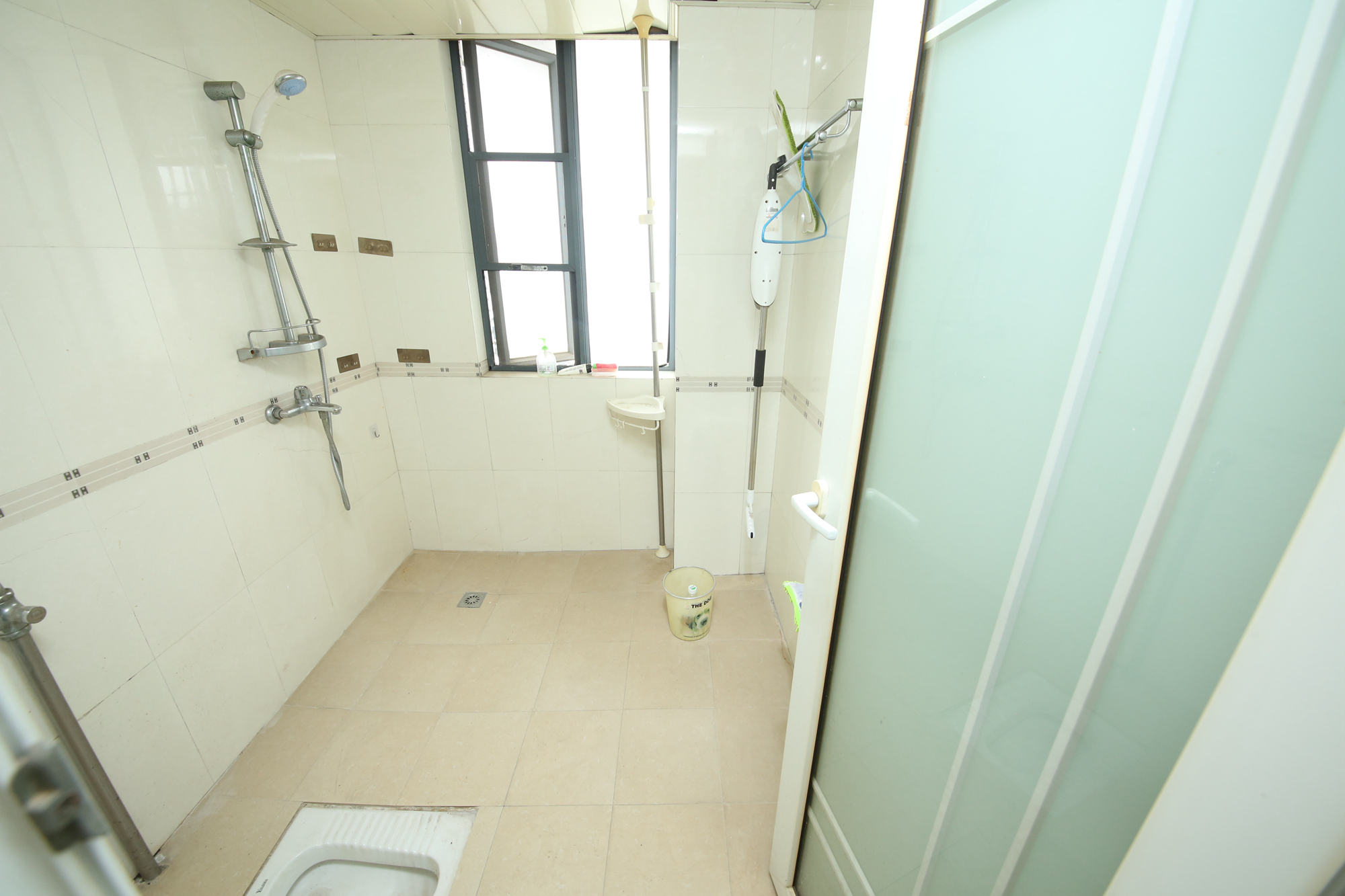 银港水晶城  4室2厅2卫   120.00万卫生间