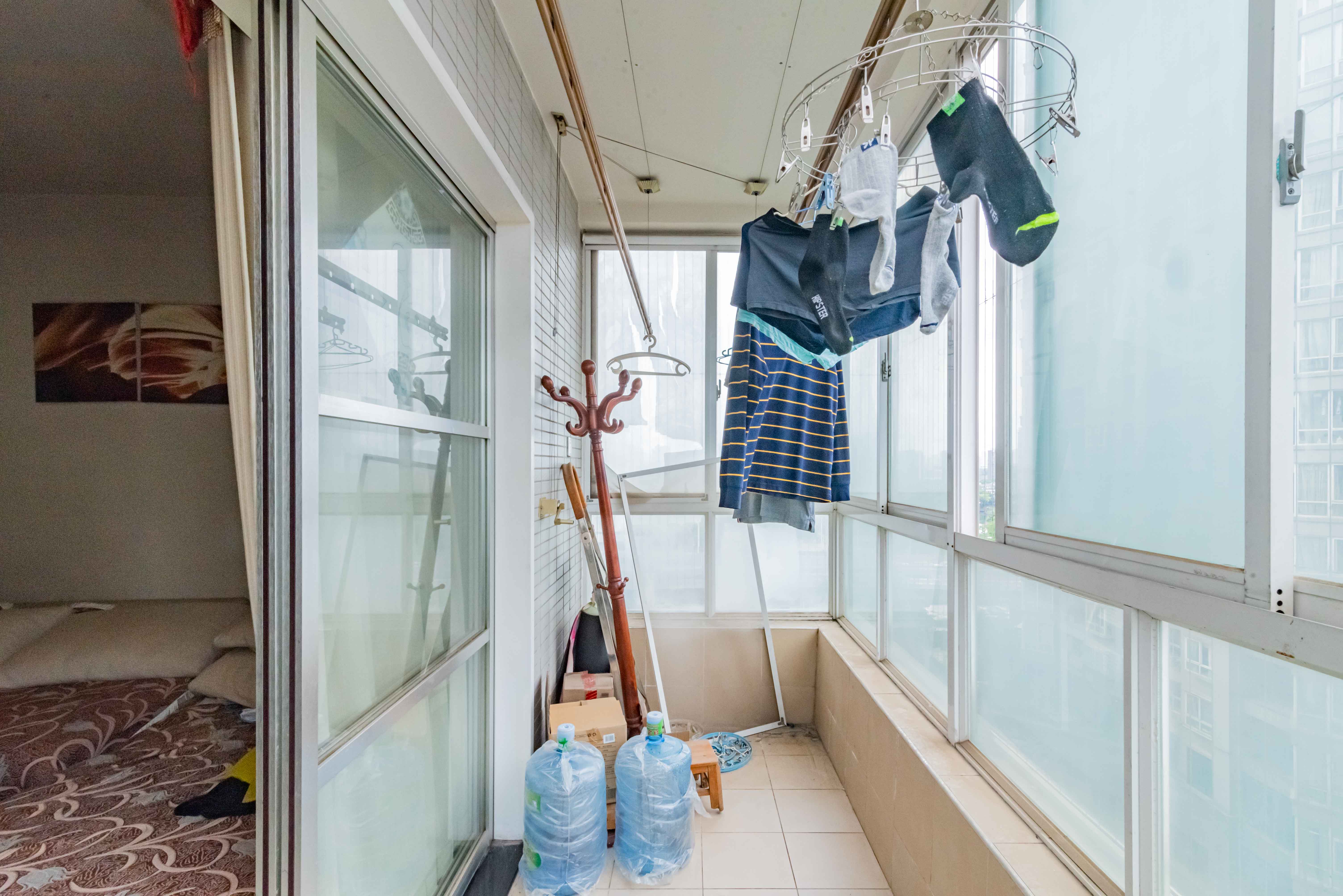 月湖兰庭  3室2厅1卫   135.00万阳台