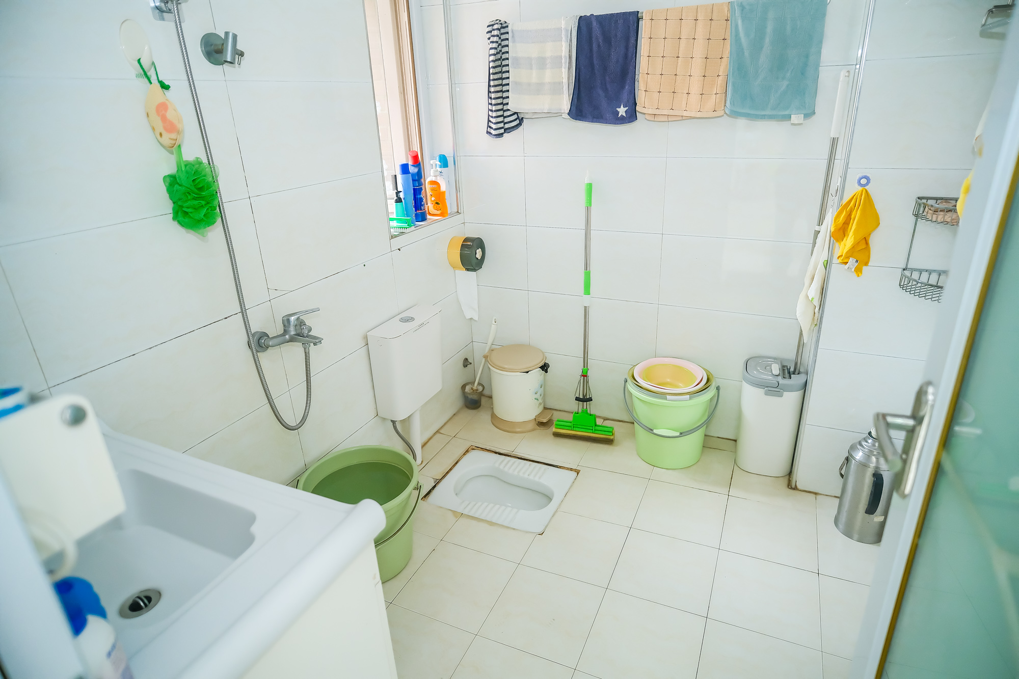 山水湾  2室2厅1卫    67.6万卫生间