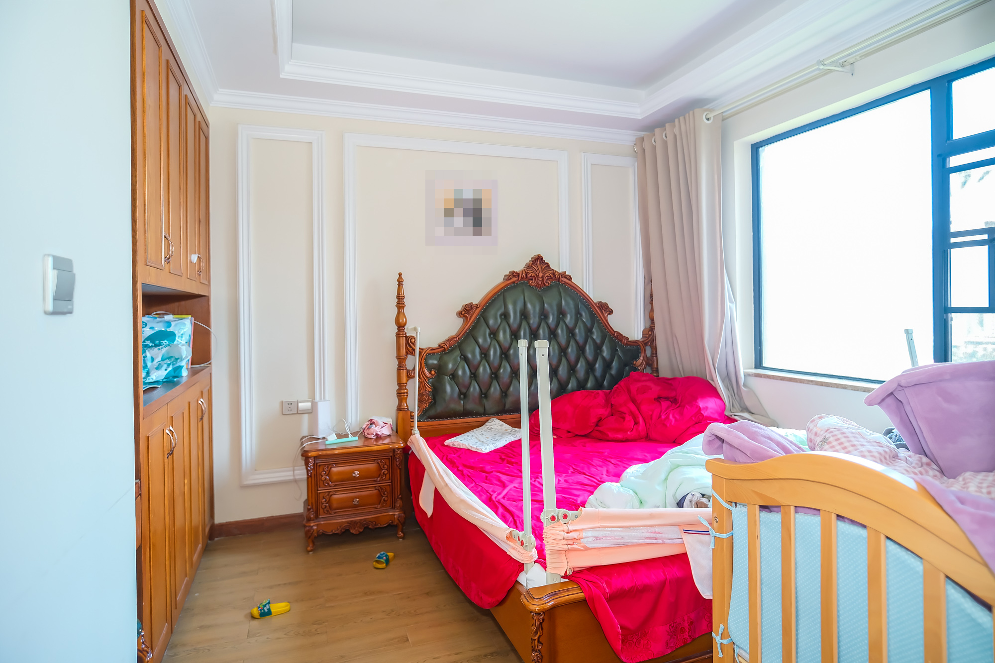 月亮湾草莓街区一、二期 4室2厅1卫 79.80万 月亮湾草莓街区一、二期 4室2厅1卫 79.80万卧室