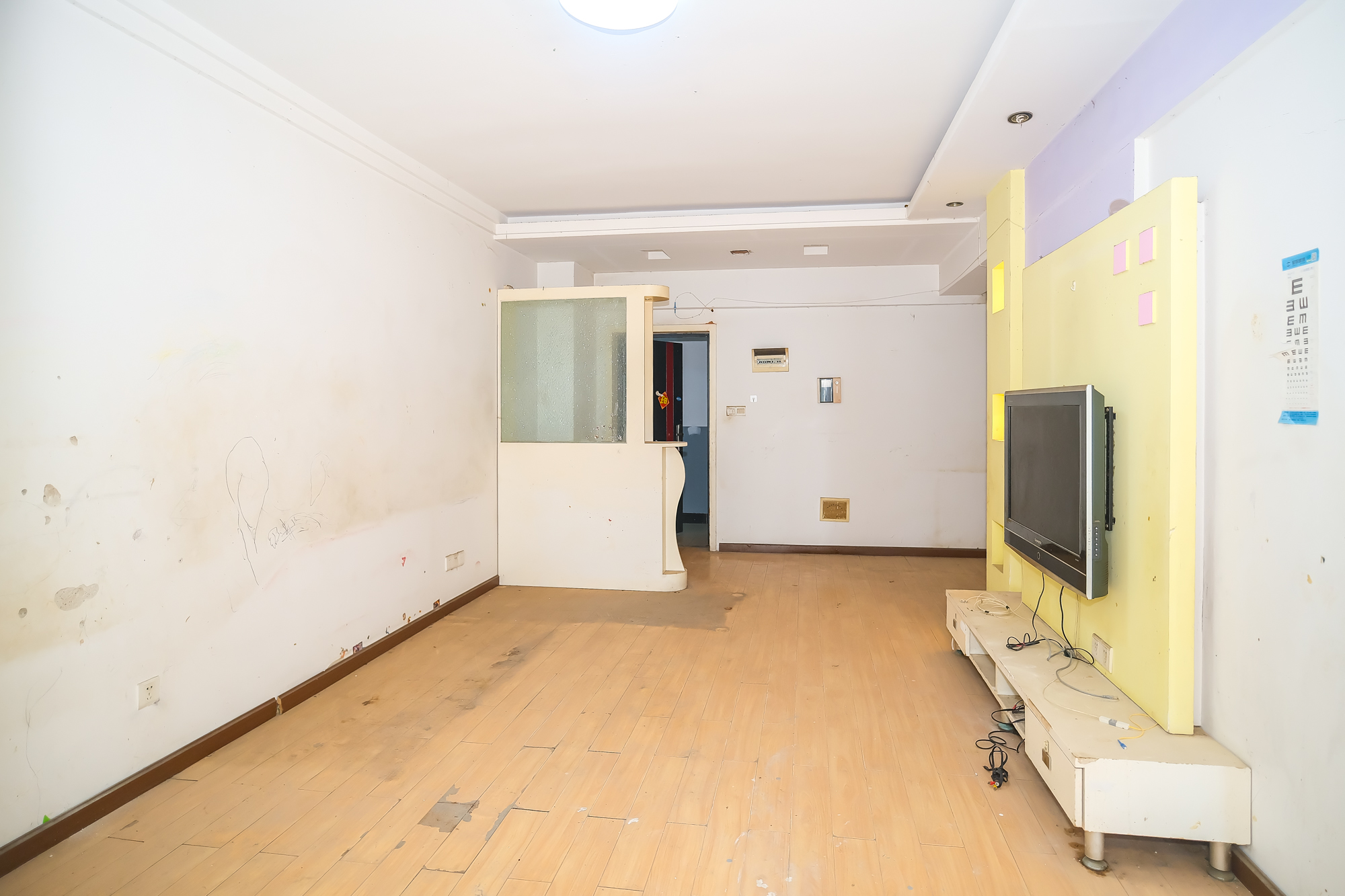 未来现代城 3室2厅1卫 49.80万 未来现代城 3室2厅1卫 49.80万客厅