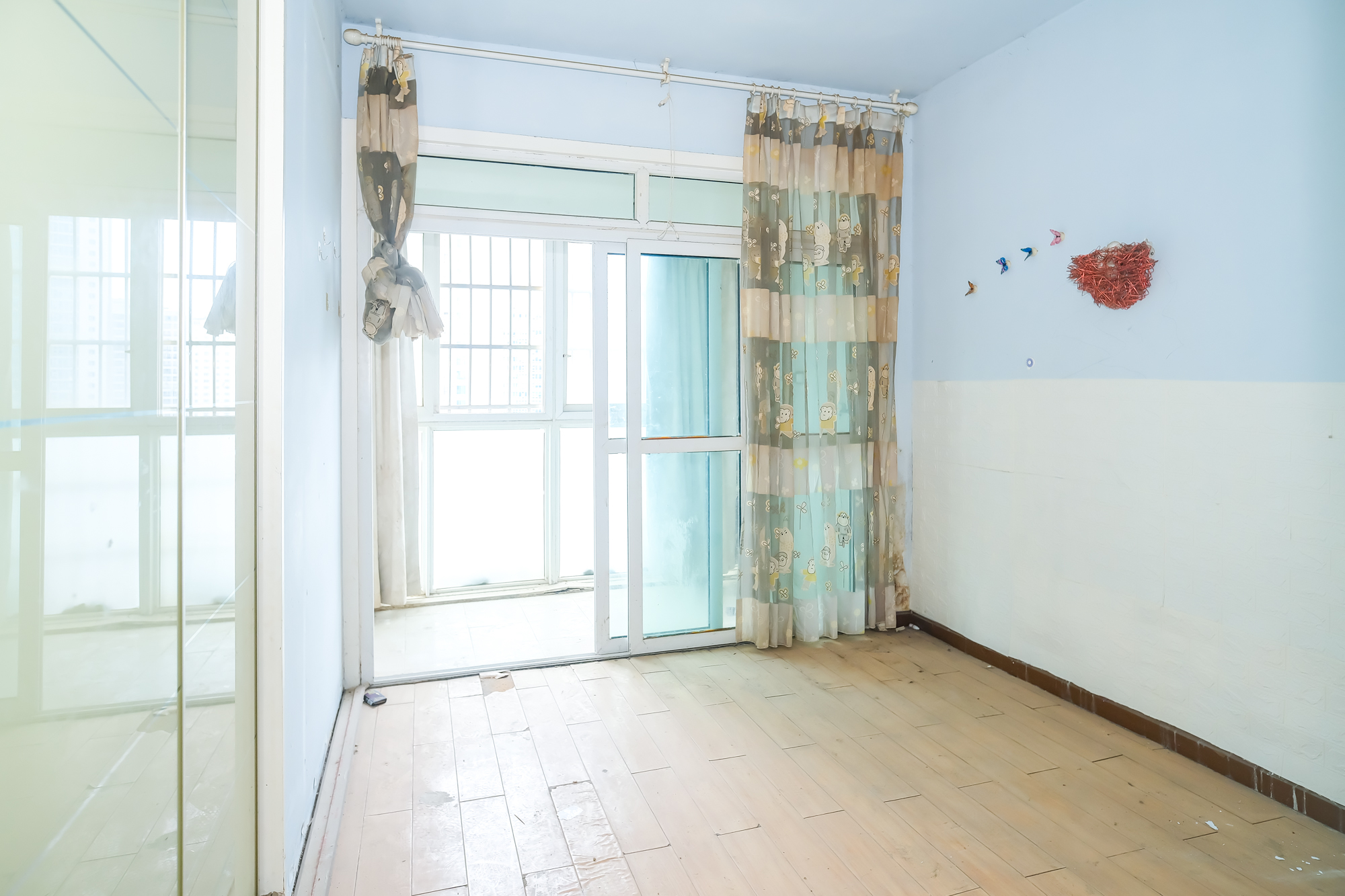 未来现代城 3室2厅1卫 49.80万 未来现代城 3室2厅1卫 49.80万卧室