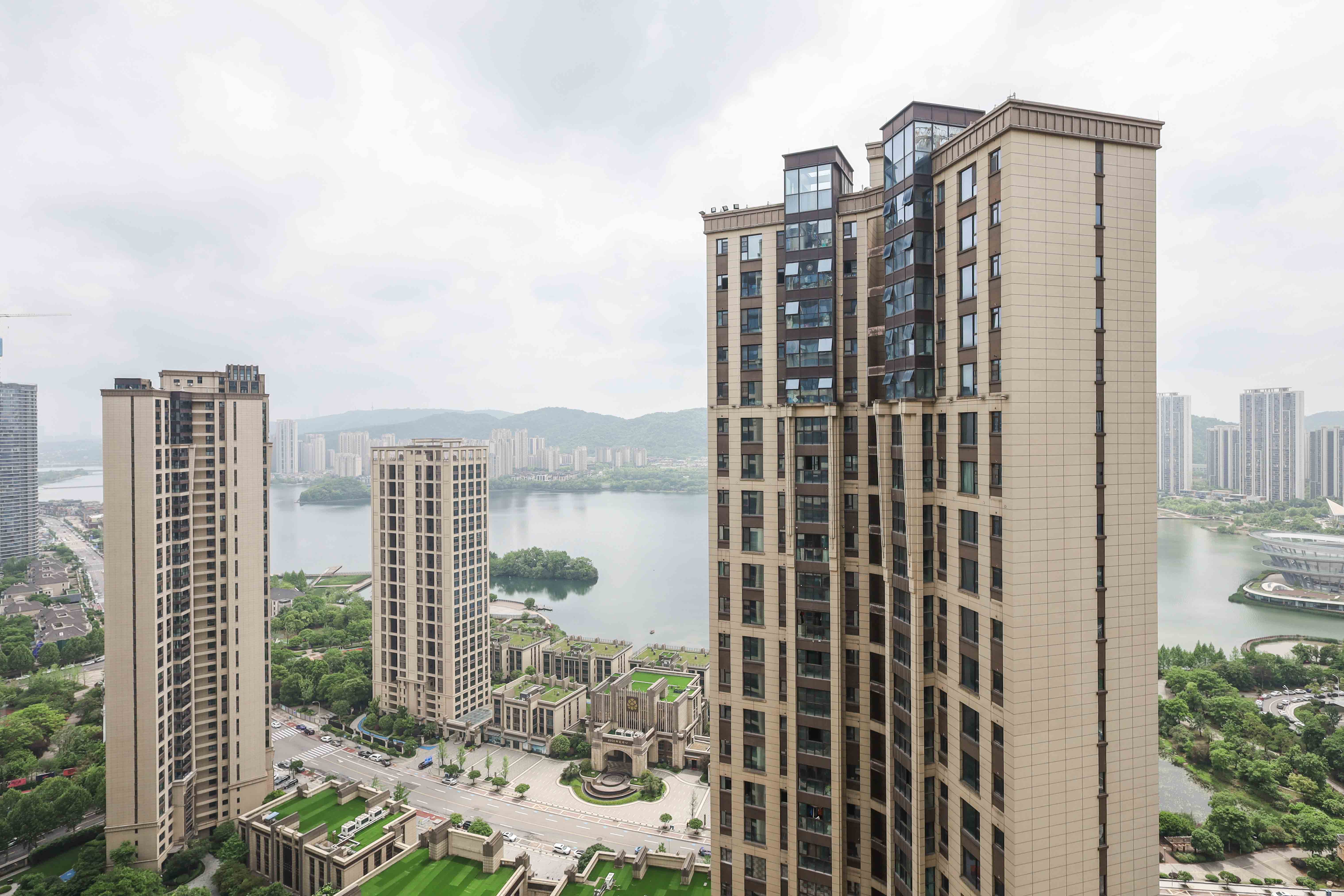 晟通牡丹舸  3室2厅1卫   255.00万其他