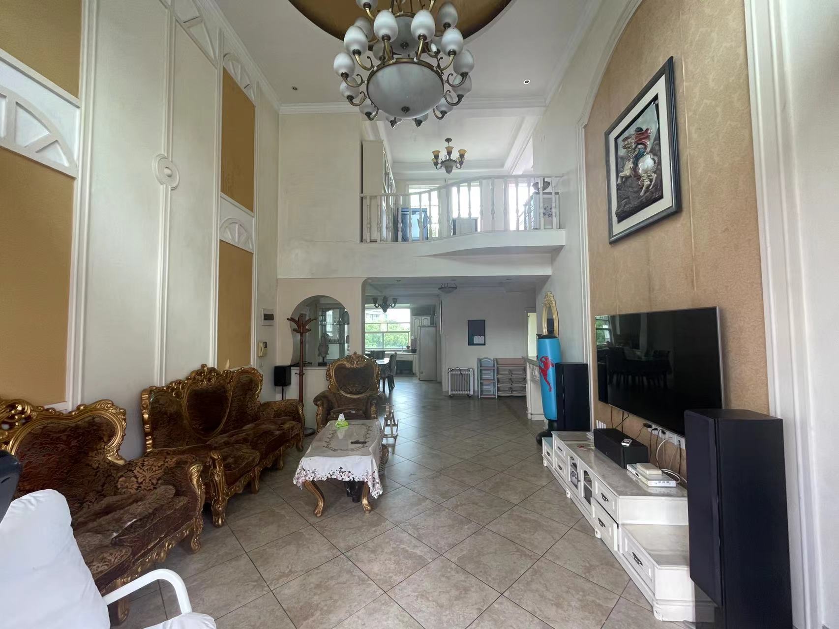 四季花园  4室2厅2卫   69.00万 四季花园  4室2厅2卫   69.00万室内图