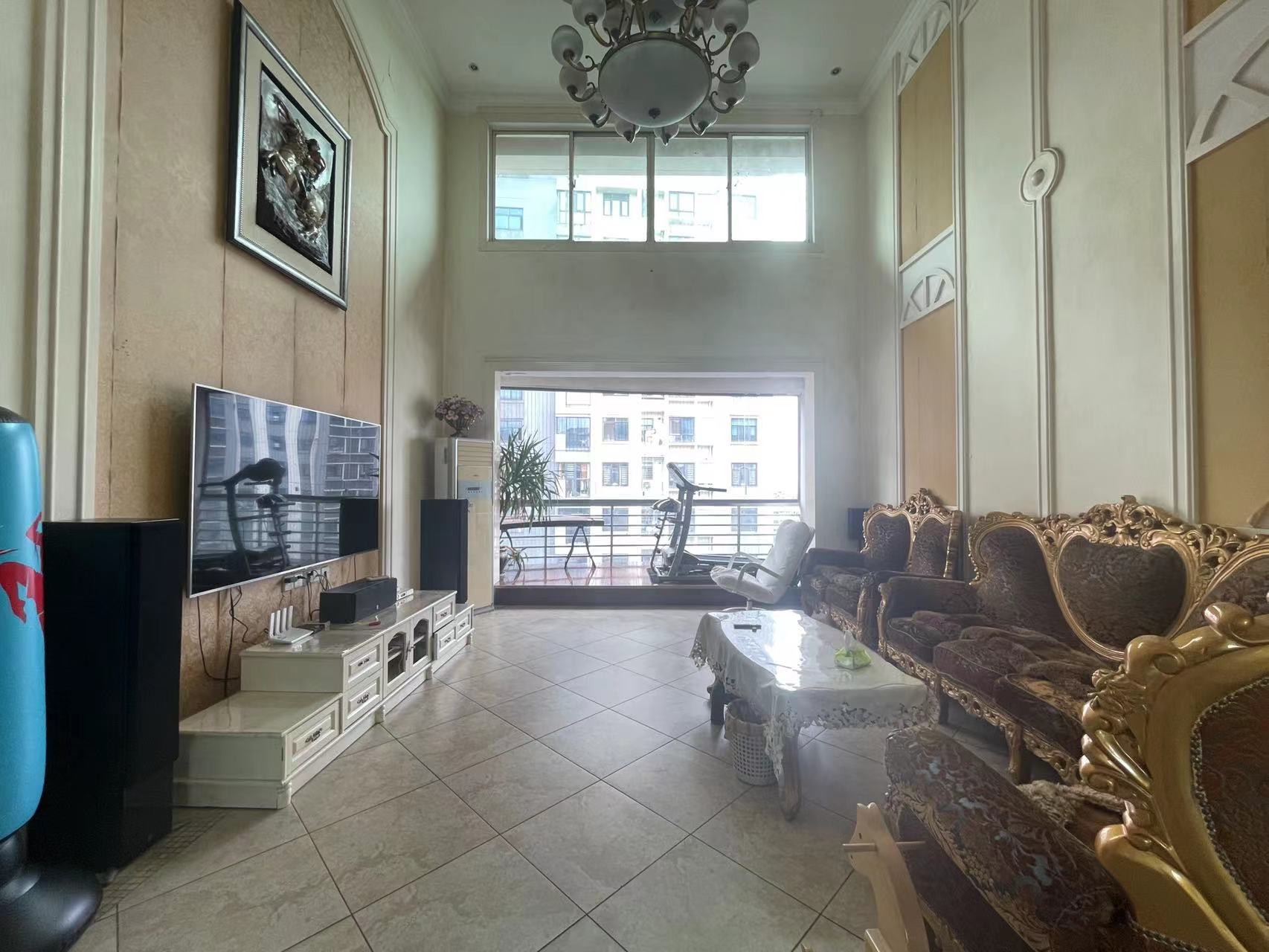 四季花园  4室2厅2卫   69.00万 四季花园  4室2厅2卫   69.00万室内图