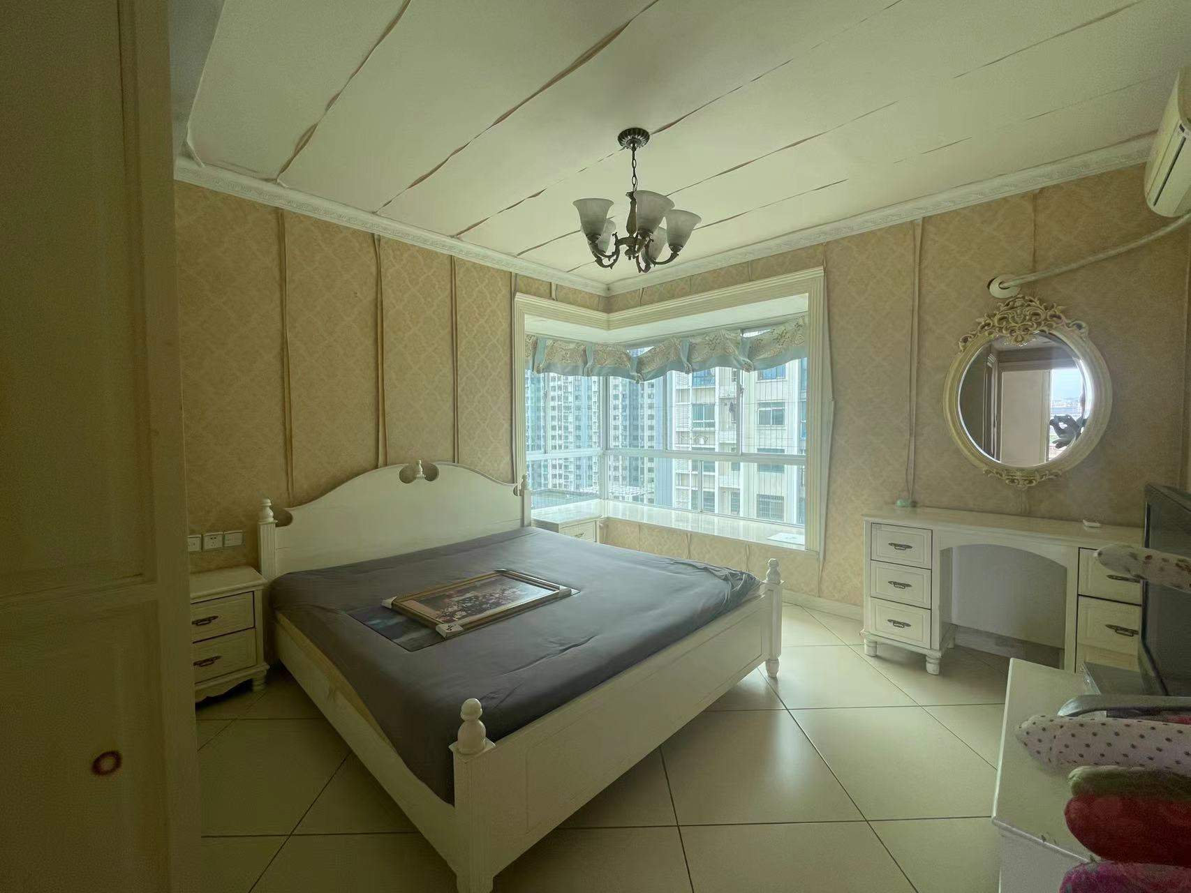 四季花园  4室2厅2卫   69.00万 四季花园  4室2厅2卫   69.00万室内图