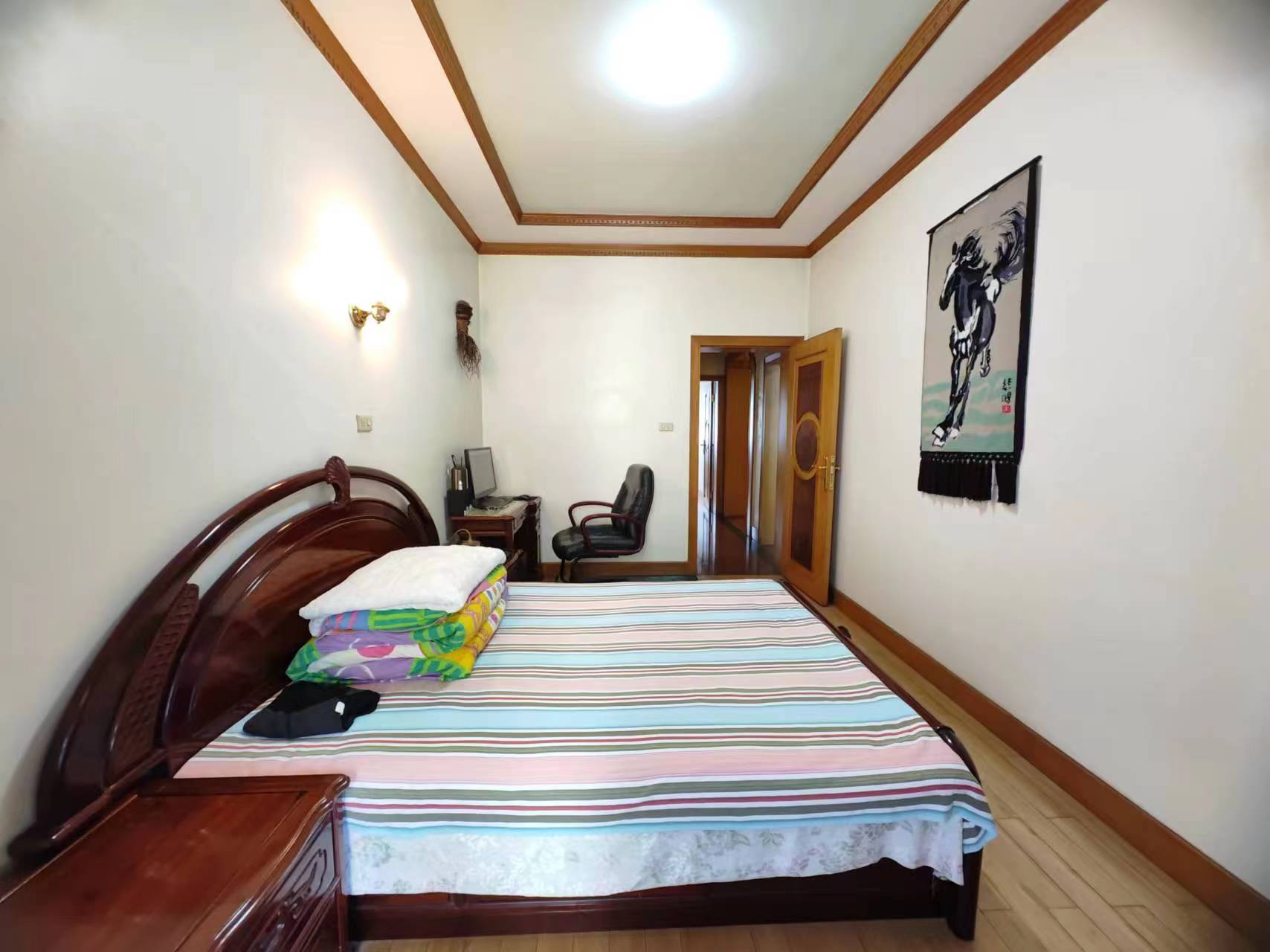 泰华一村 4室0厅0卫 62.80万 泰华一村 4室0厅0卫 62.80万室内图