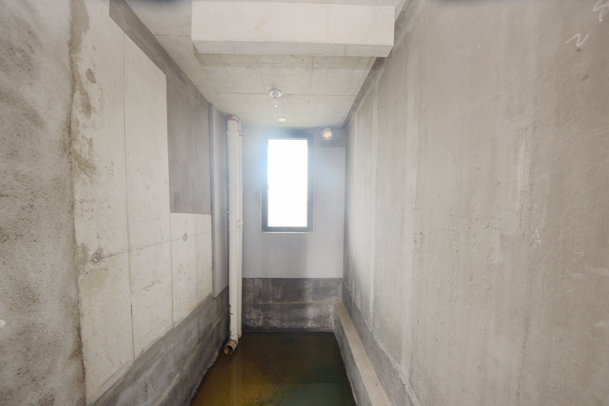 建发中央悦府  4室2厅2卫   190.00万卫生间