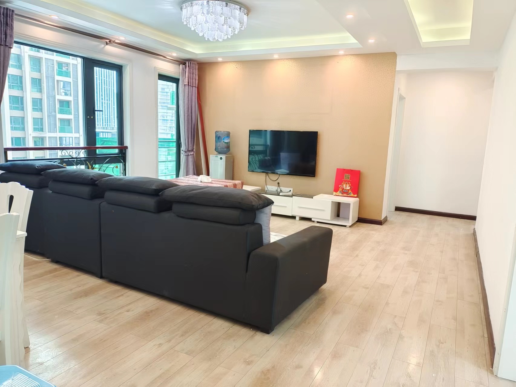 中天会展城A区  3室2厅1卫   3500.00元/月室内图