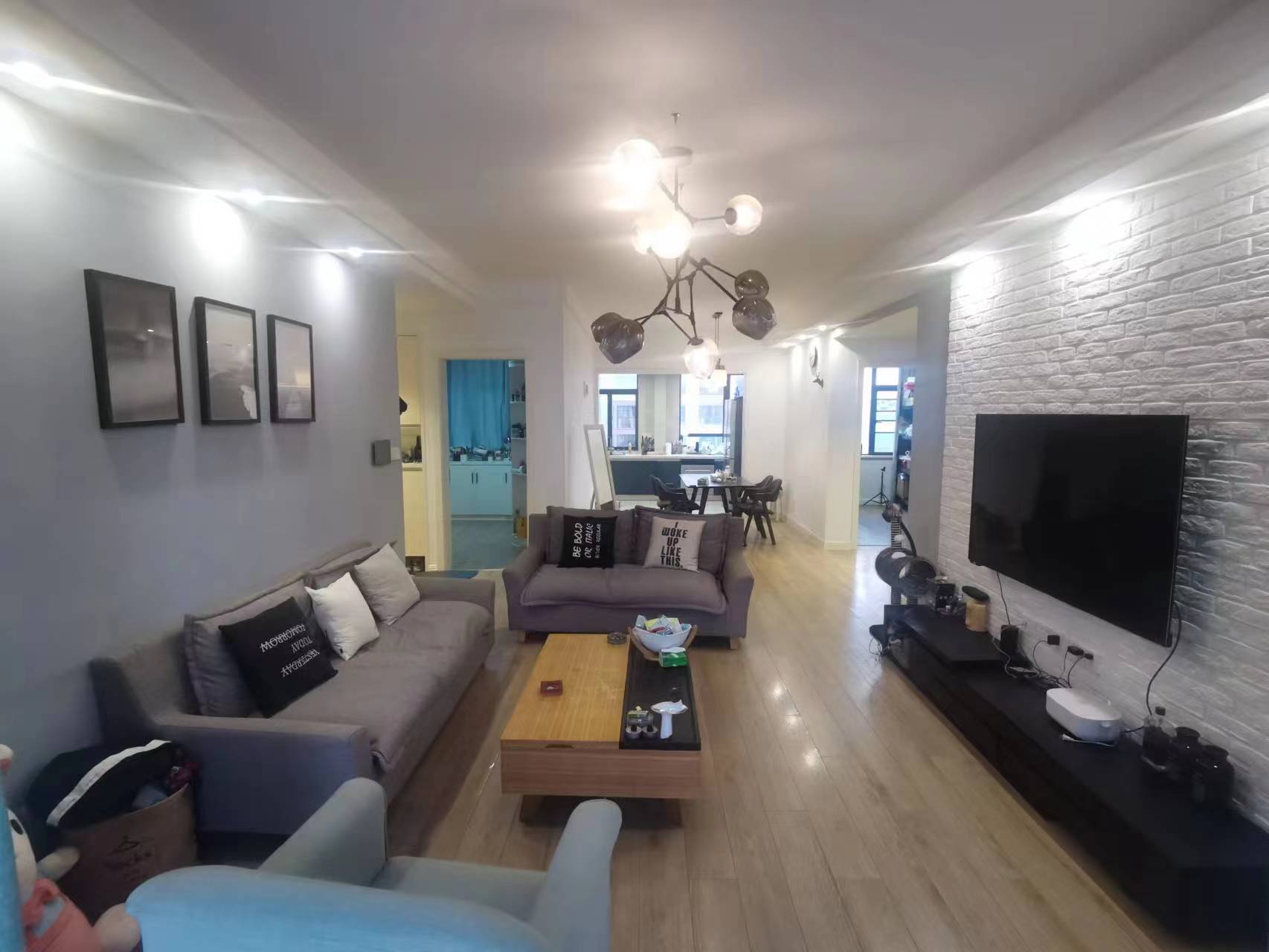 湘银星城  3室2厅2卫   70.80万 湘银星城  3室2厅2卫   70.80万室内图