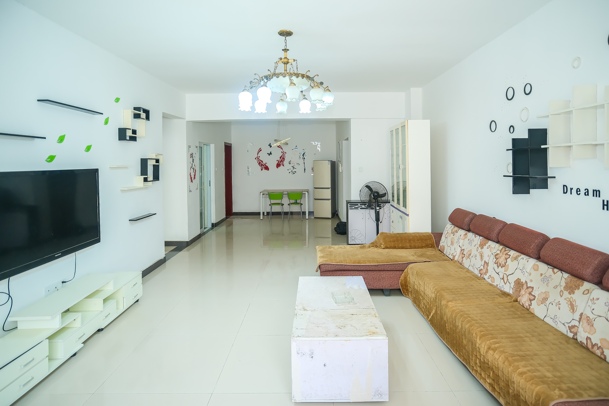 筑梦园 3室2厅2卫 76.8万 筑梦园 3室2厅2卫 76.8万客厅