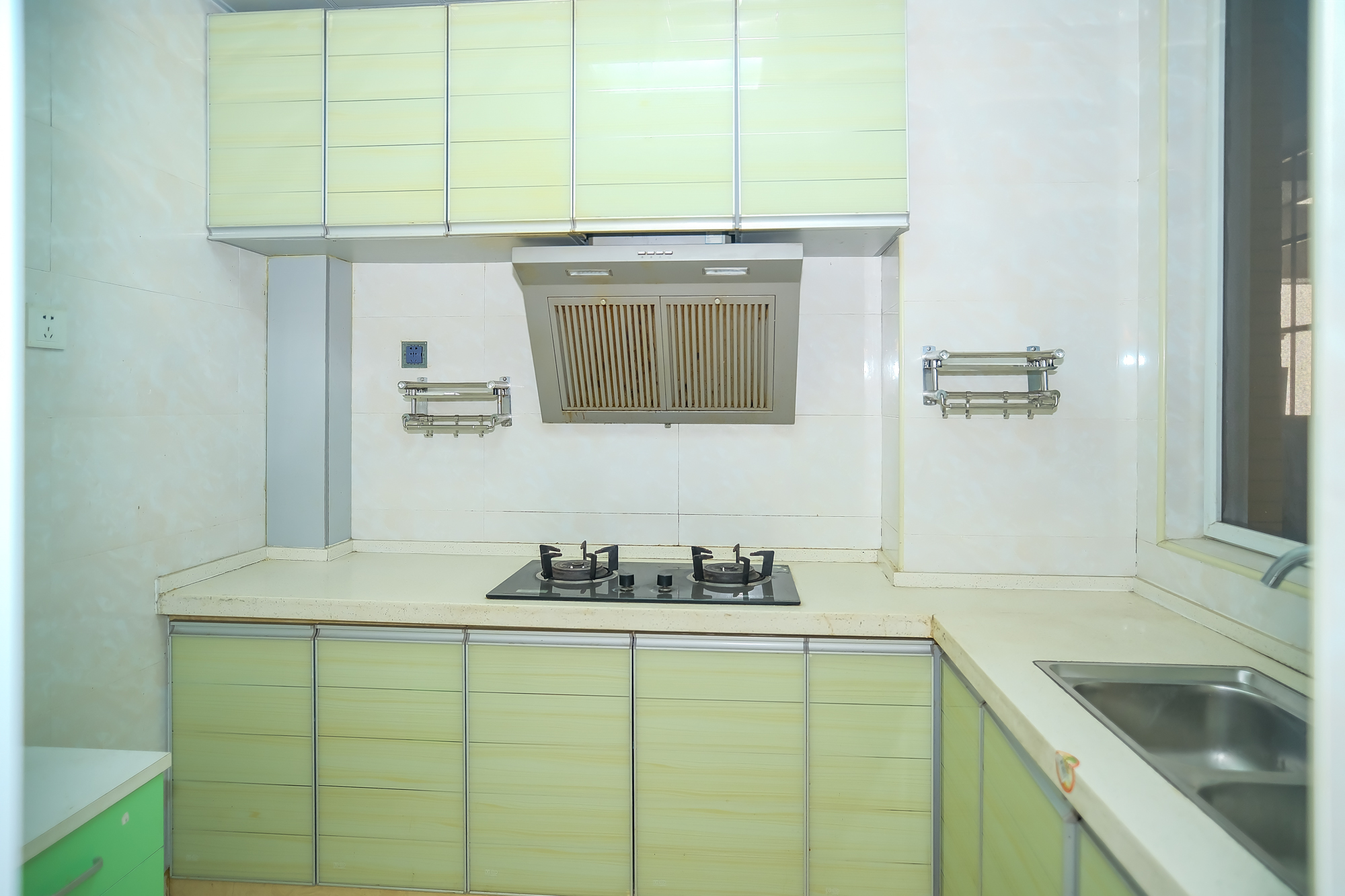 筑梦园 3室2厅2卫 76.8万 筑梦园 3室2厅2卫 76.8万厨房