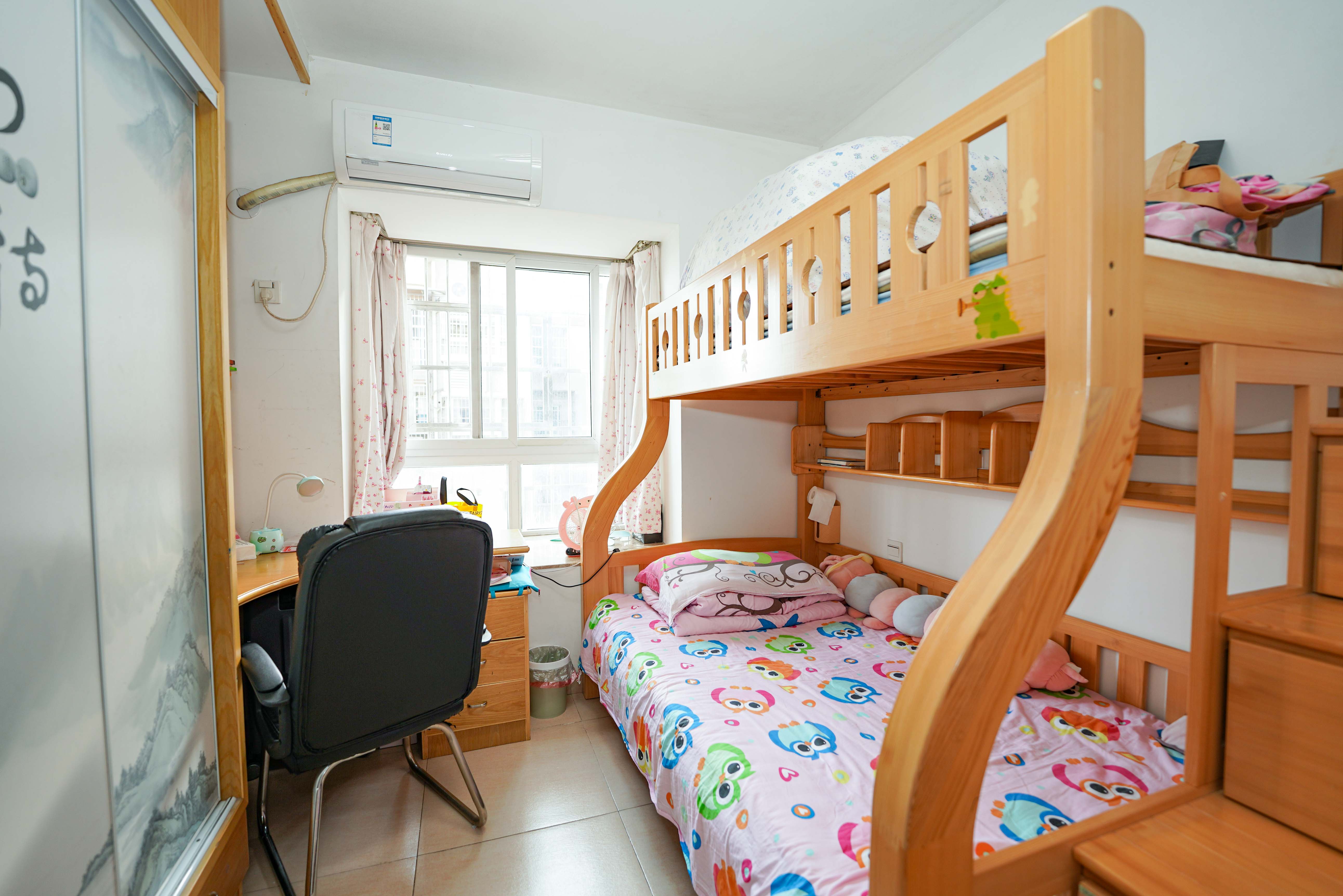 鑫天山城明珠  2室2厅1卫    41.8万 鑫天山城明珠  2室2厅1卫    41.8万卧室