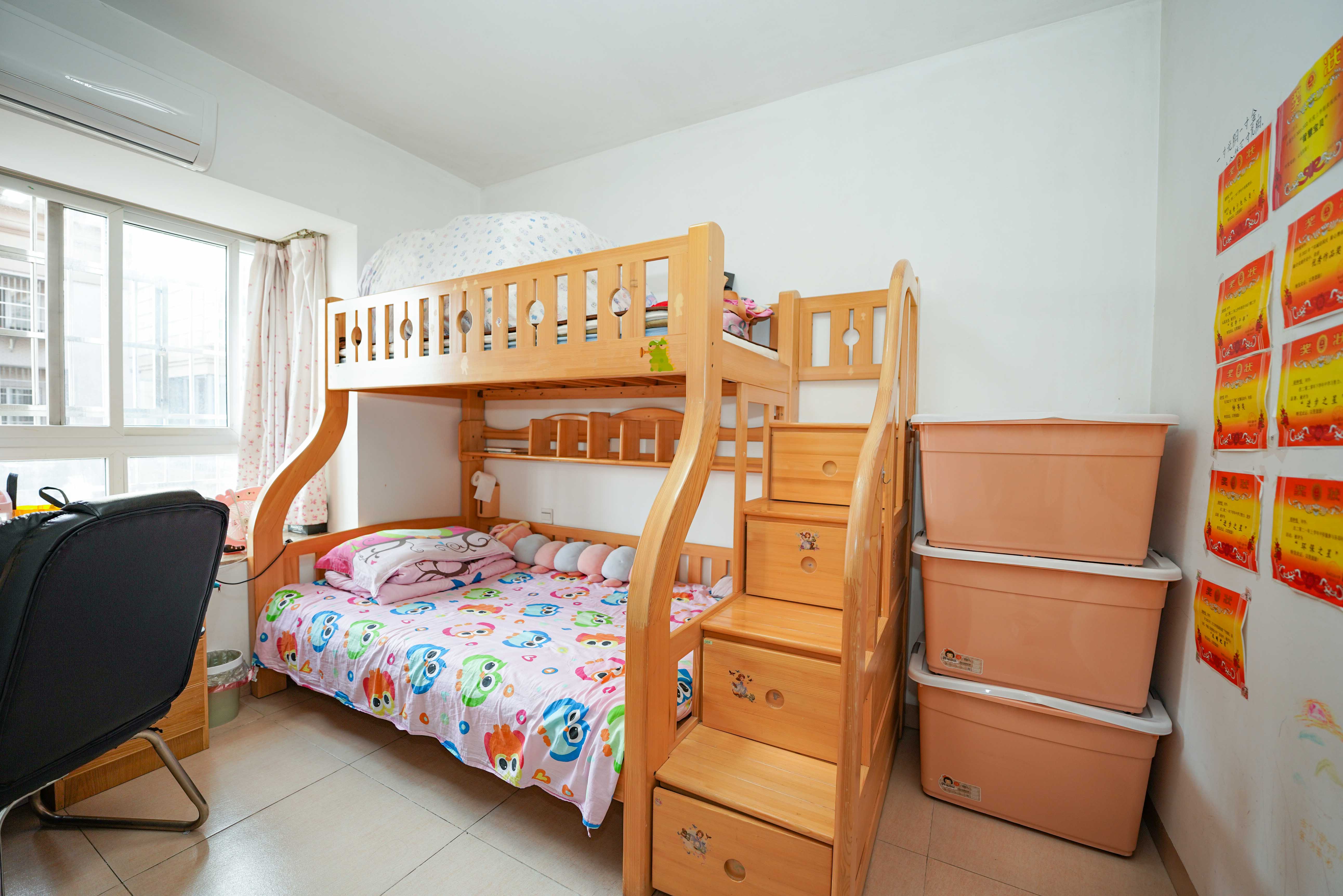 鑫天山城明珠  2室2厅1卫    41.8万 鑫天山城明珠  2室2厅1卫    41.8万卧室