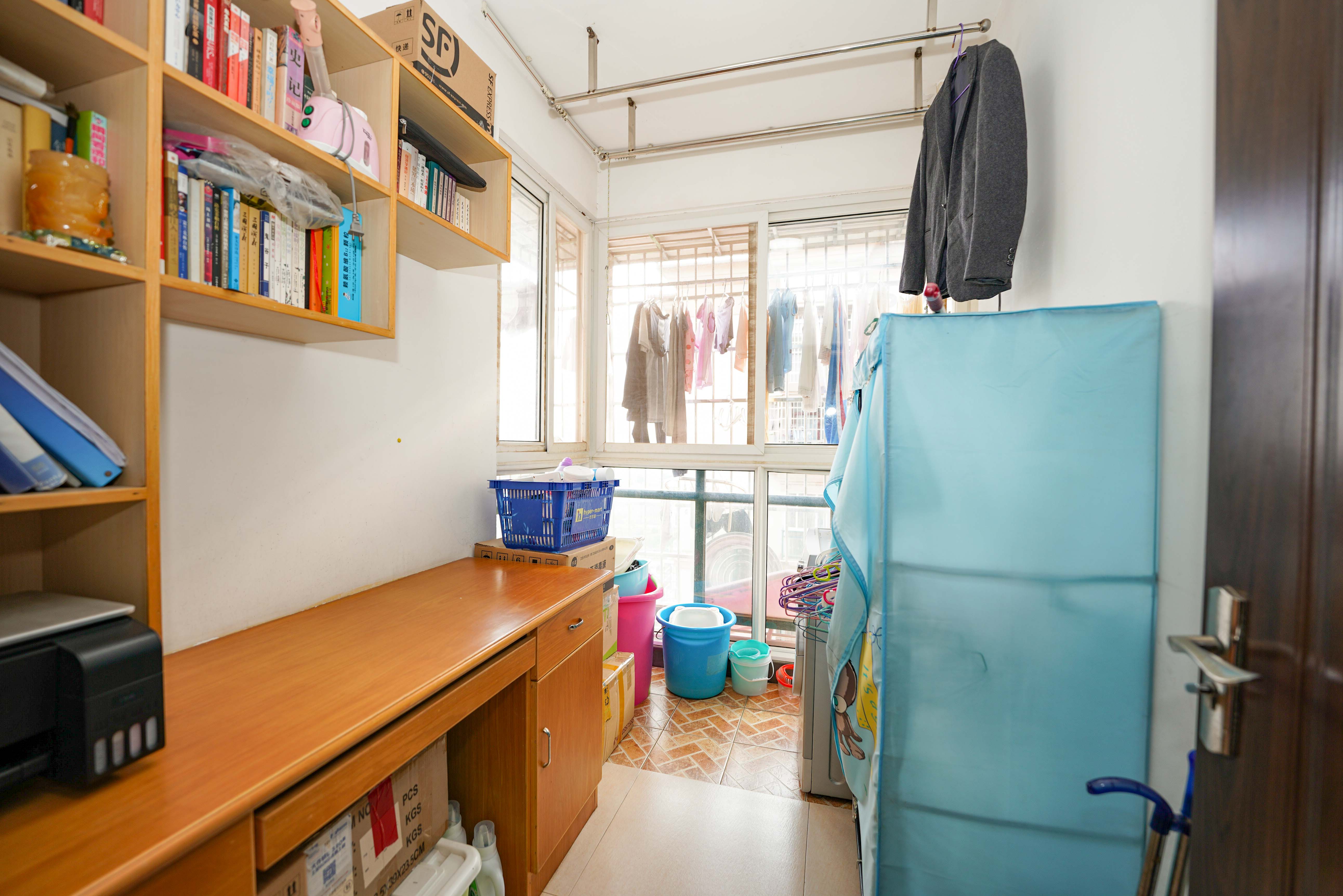 鑫天山城明珠  2室2厅1卫    41.8万 鑫天山城明珠  2室2厅1卫    41.8万卧室