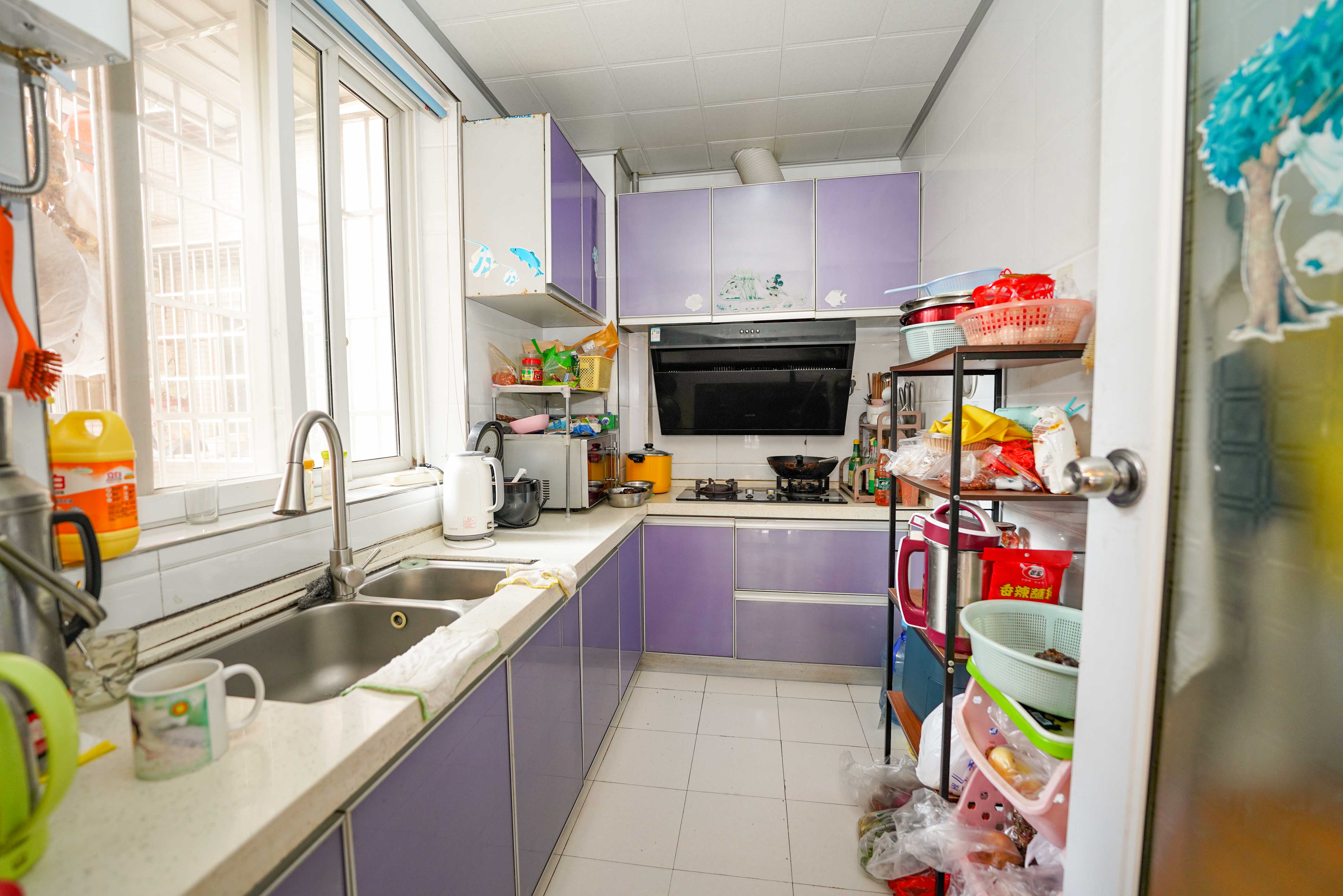 鑫天山城明珠  2室2厅1卫    41.8万 鑫天山城明珠  2室2厅1卫    41.8万厨房