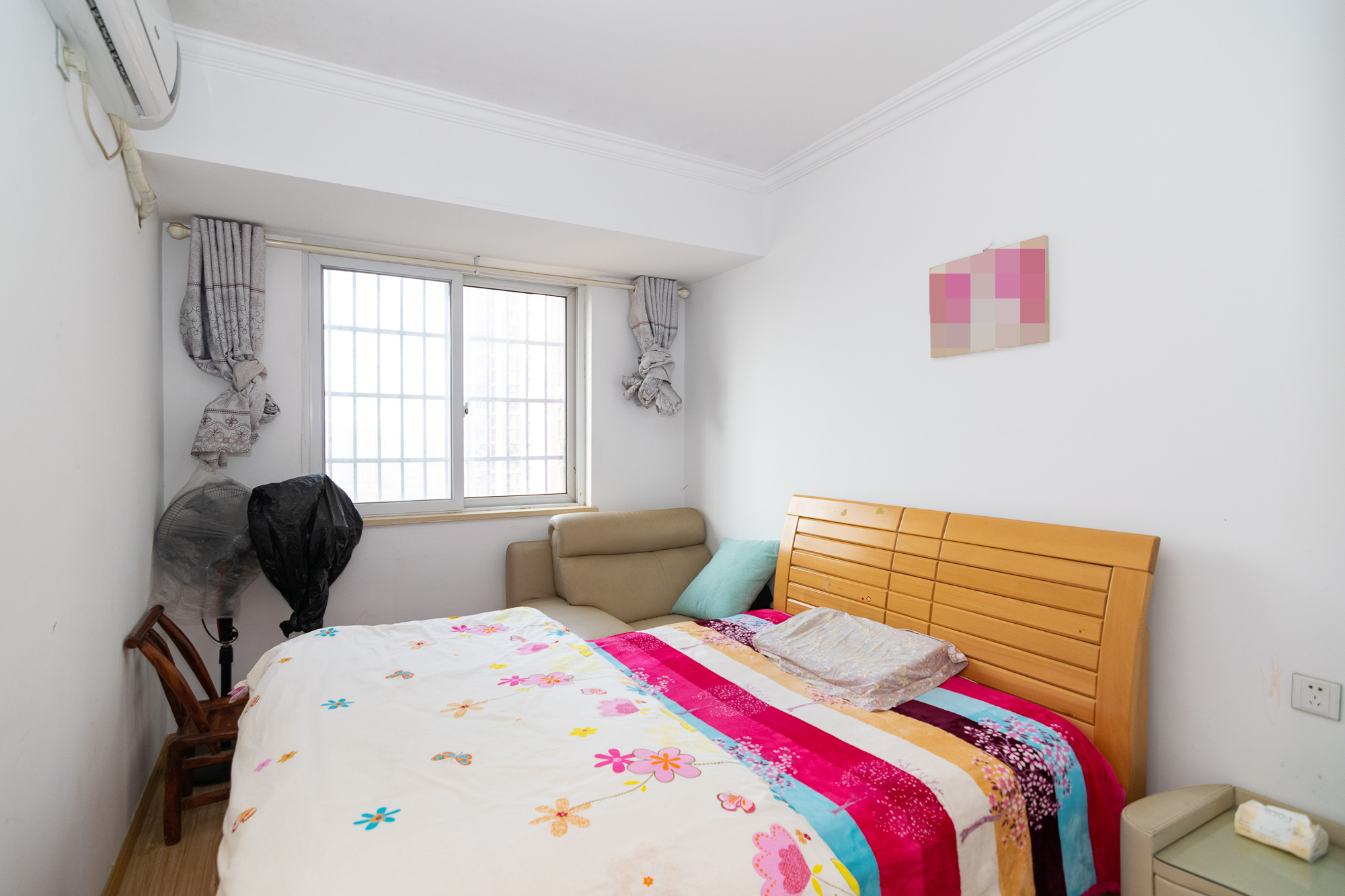 新城国际花都  3室2厅1卫   81.00万卧室