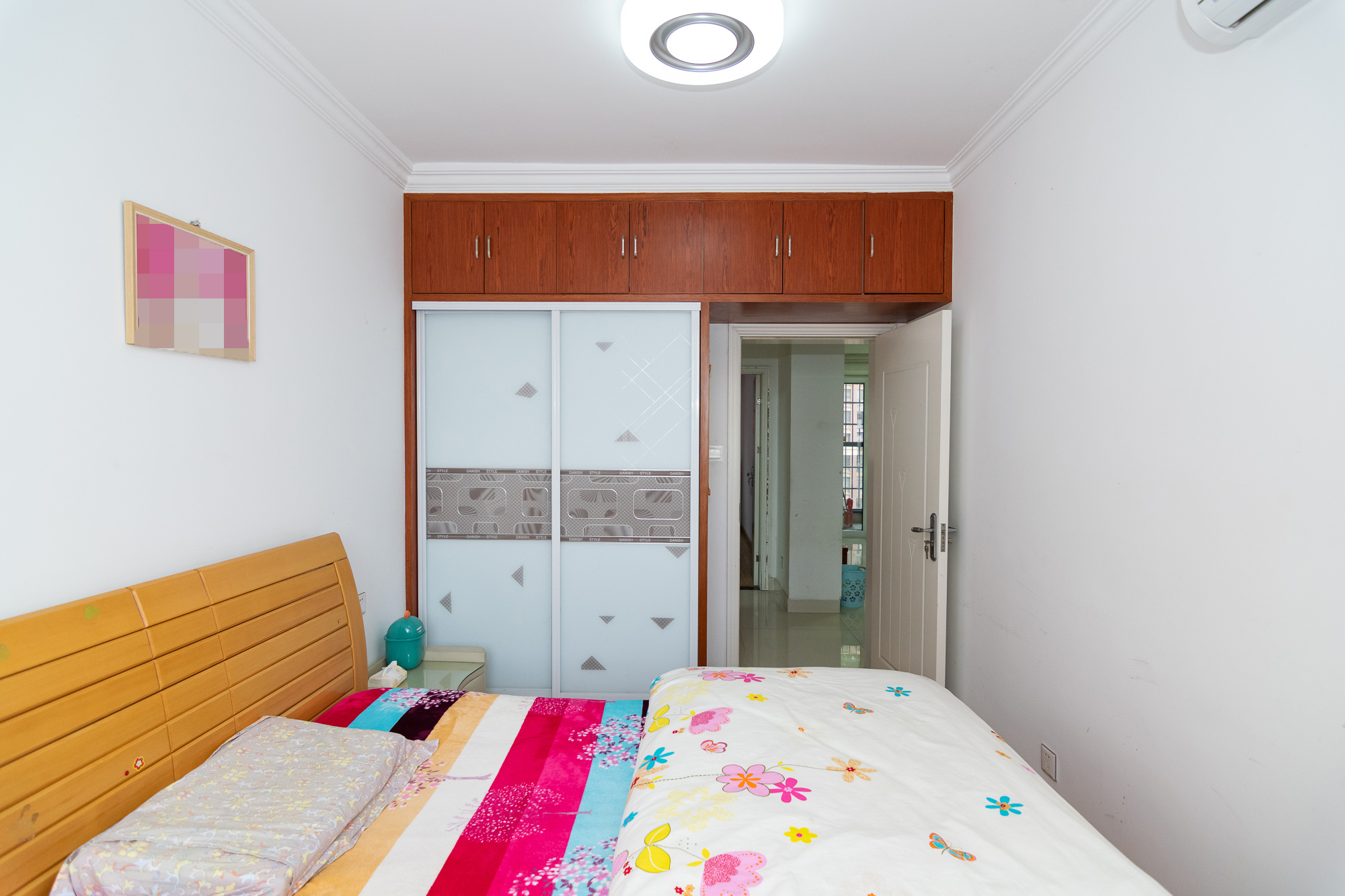 新城国际花都  3室2厅1卫   81.00万卧室