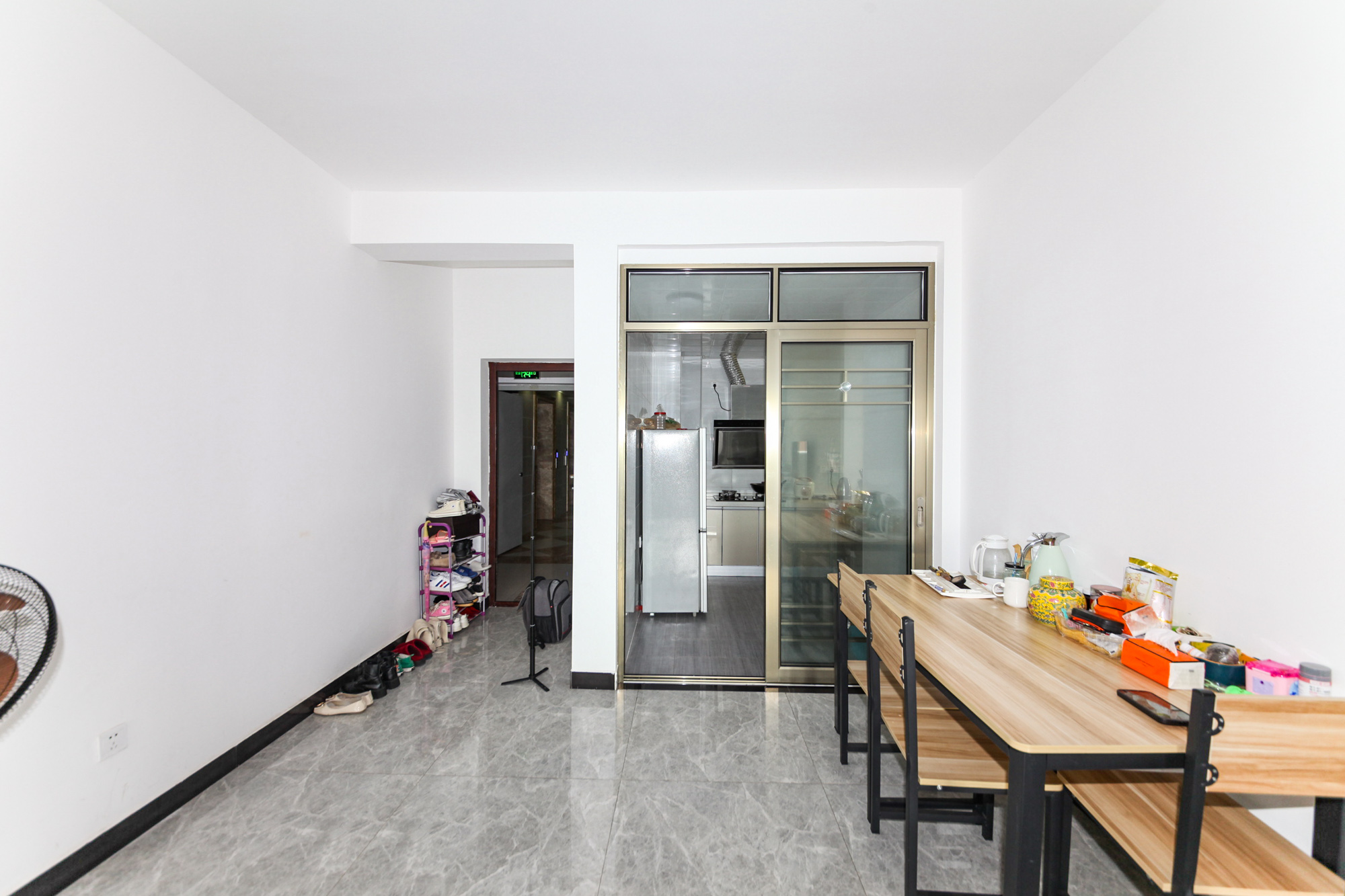 乾源国际  3室2厅1卫   87.20万 乾源国际  3室2厅1卫   87.20万客厅