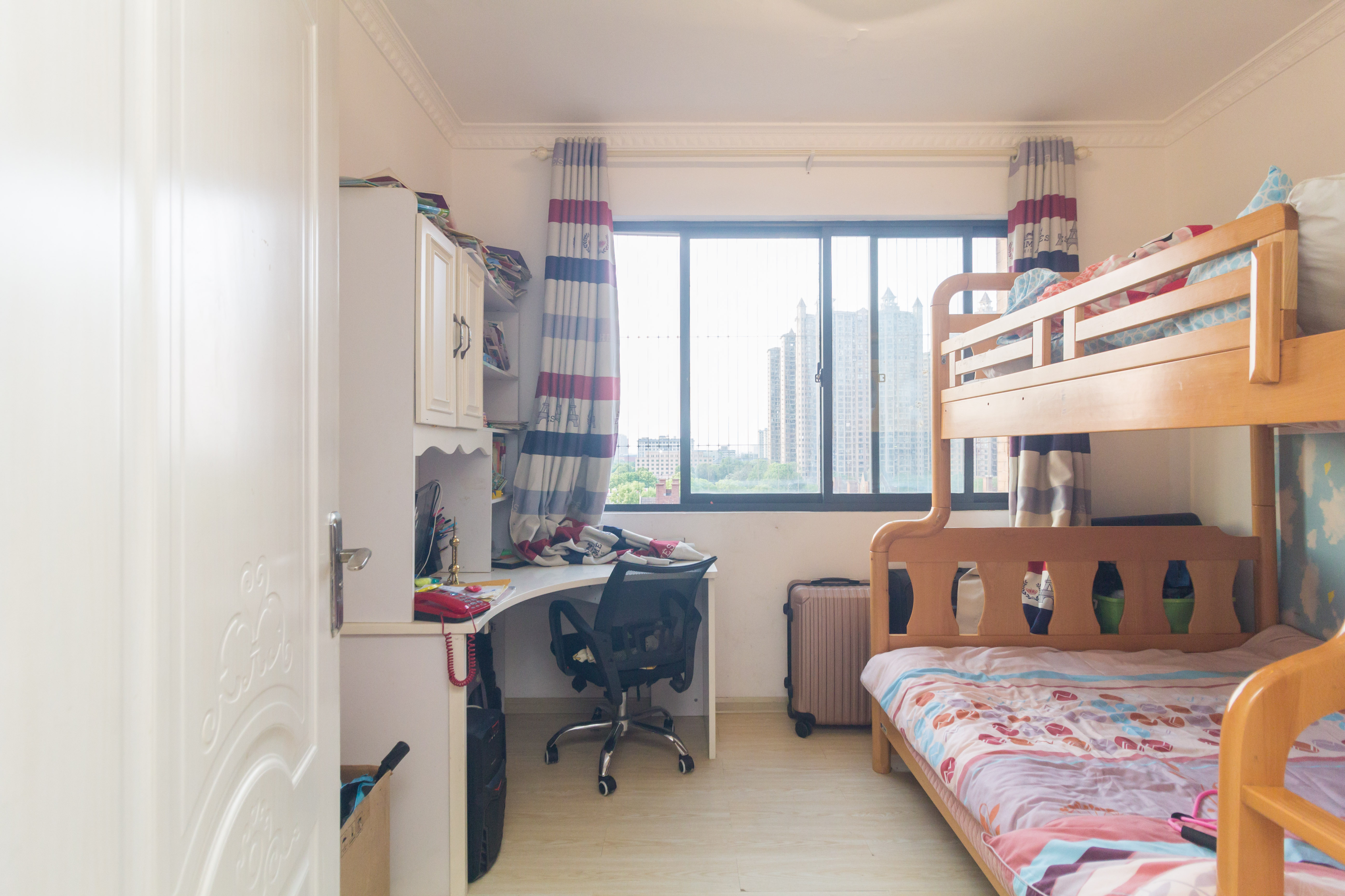 高林仕家 3室2厅2卫 88.0万 高林仕家 3室2厅2卫 88.0万卧室B