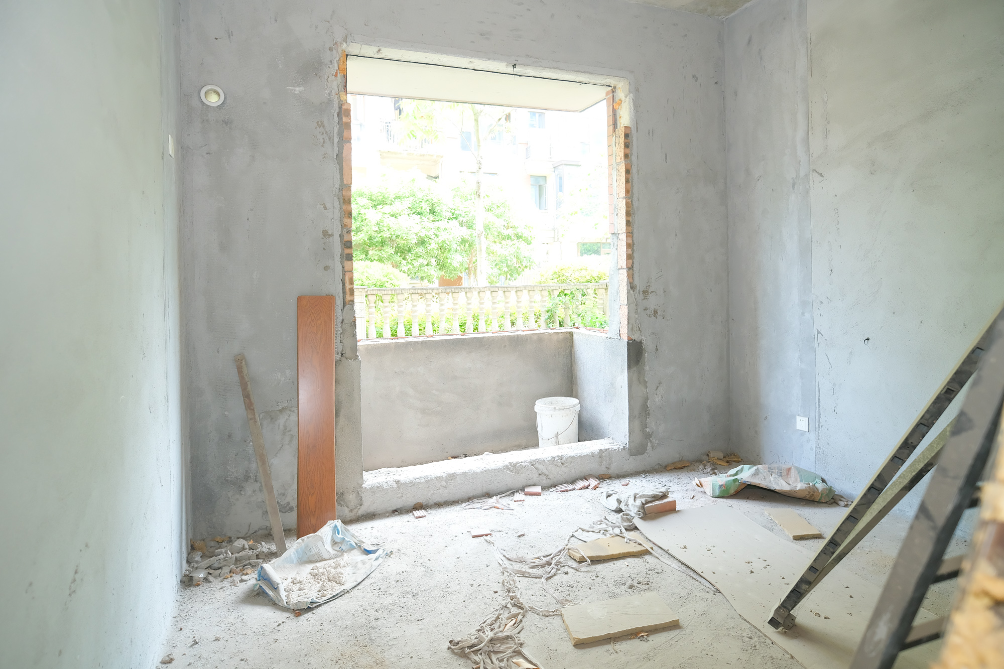 艾美潇湘  5室2厅1卫   167.80万 艾美潇湘  5室2厅1卫   167.80万卧室