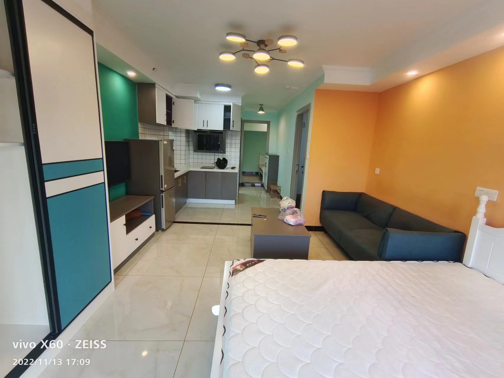 富力新天地一二期  1室1厅1卫   1600.00元/月 富力新天地一二期  1室1厅1卫   1600.00元/月室内图1