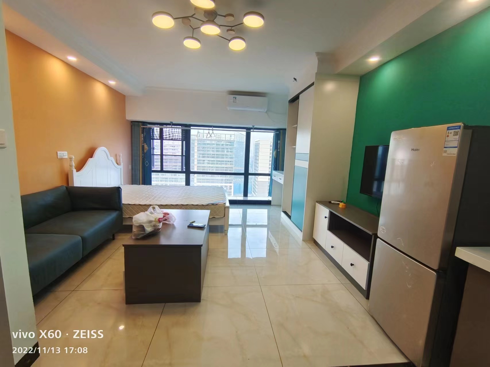 富力新天地一二期  1室1厅1卫   1600.00元/月 富力新天地一二期  1室1厅1卫   1600.00元/月室内图