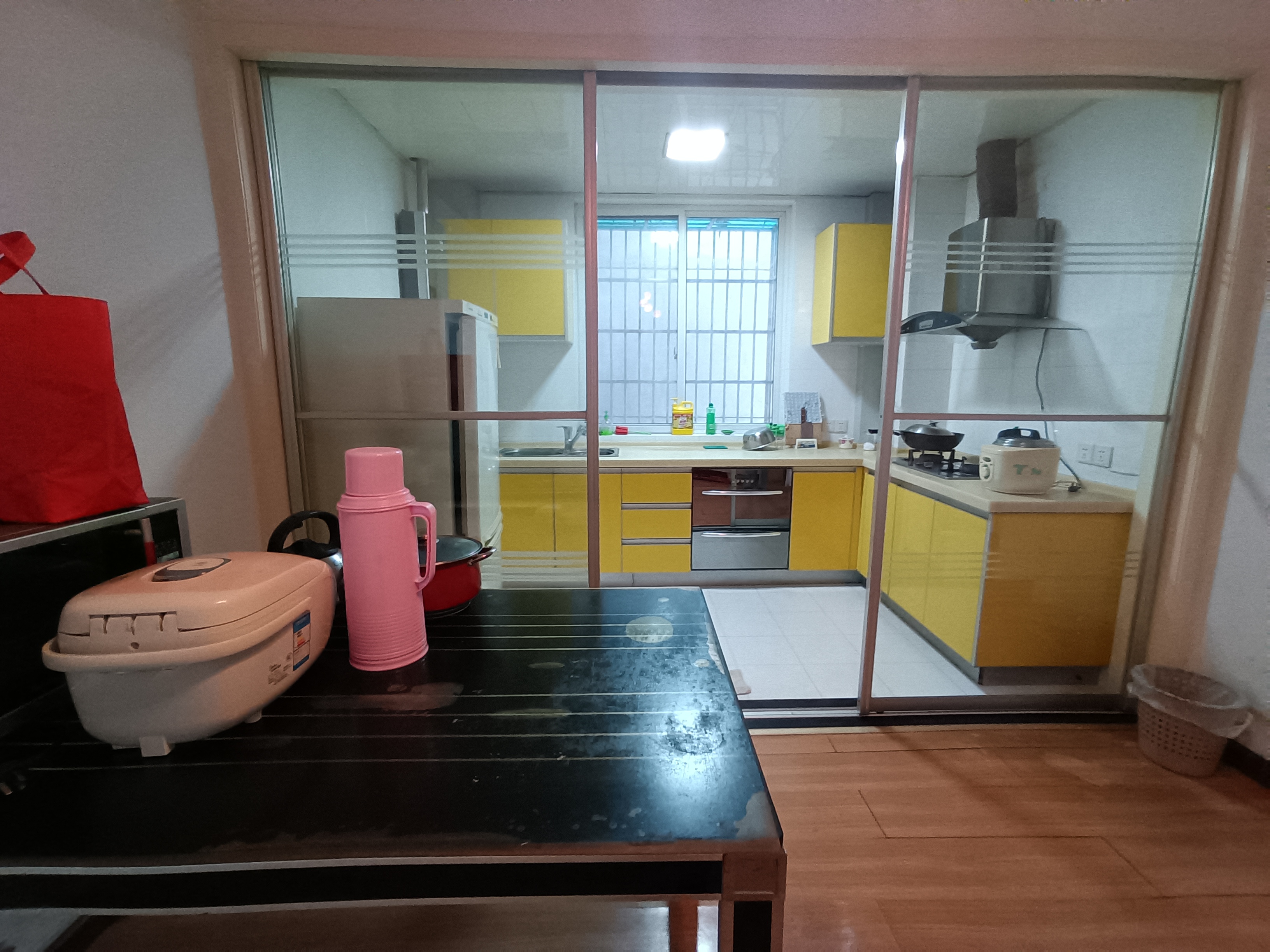 耀华锦园 3室2厅2卫 68.00万 耀华锦园 3室2厅2卫 68.00万室内图